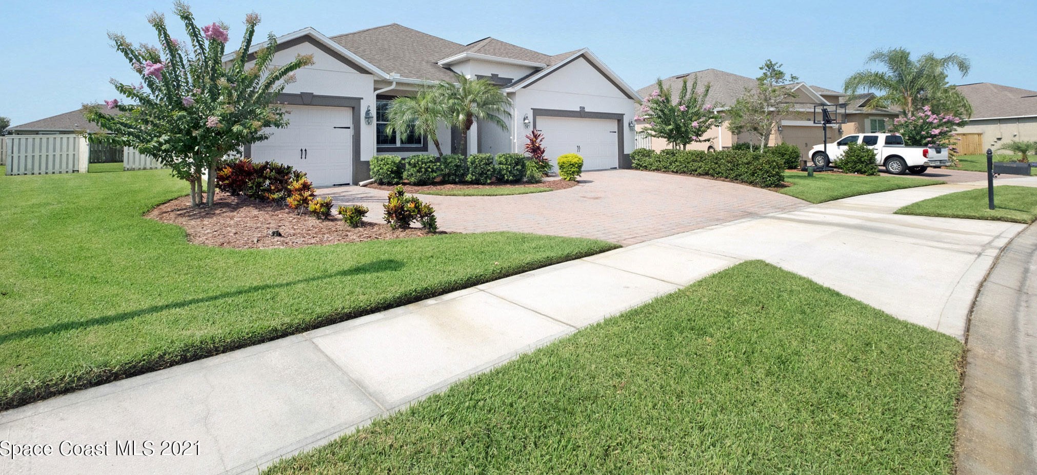 6082 Goleta Cir, Melbourne, FL 32940-8040