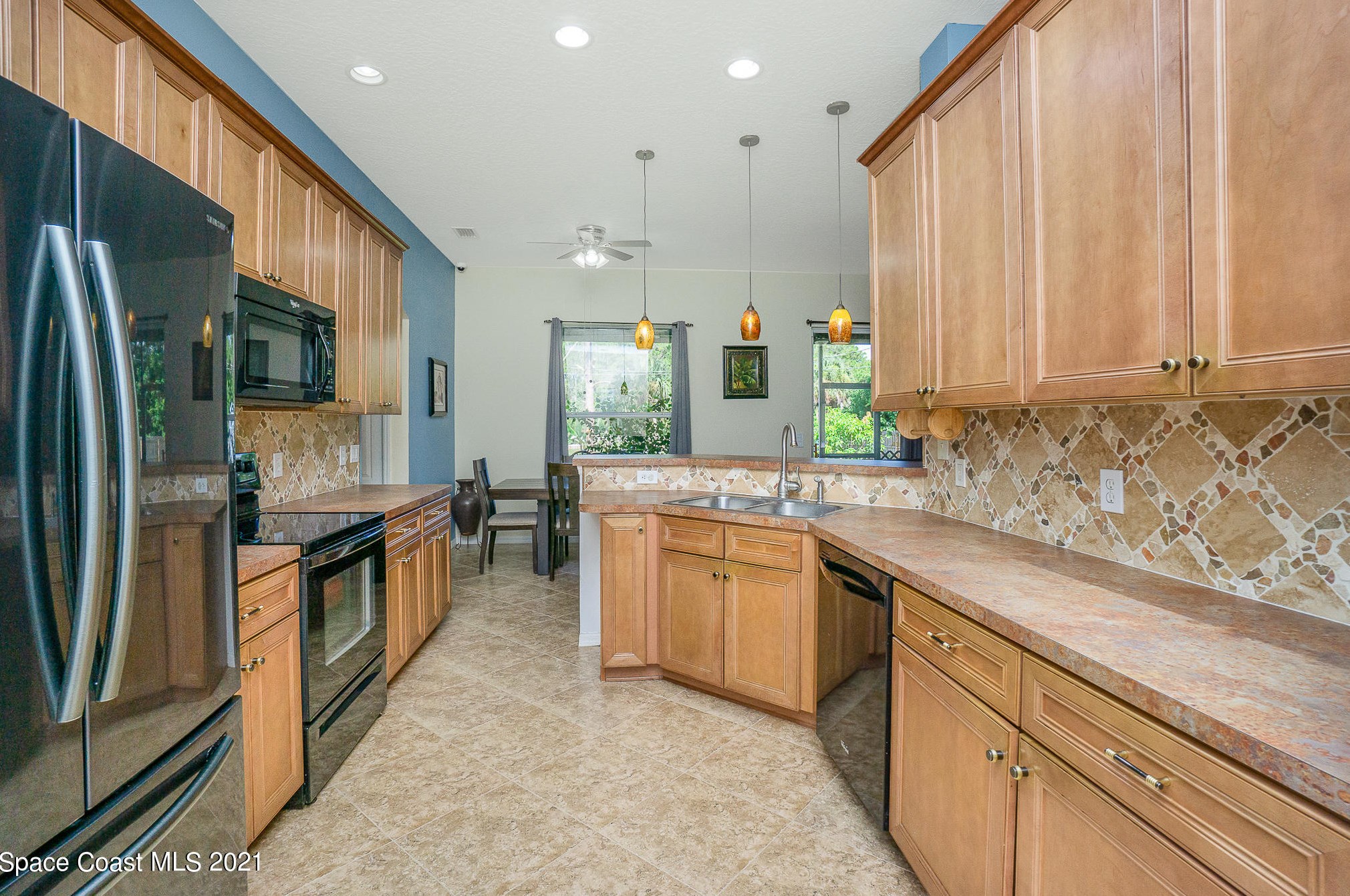 410 Wells Ave, Melbourne, FL 32908-7562