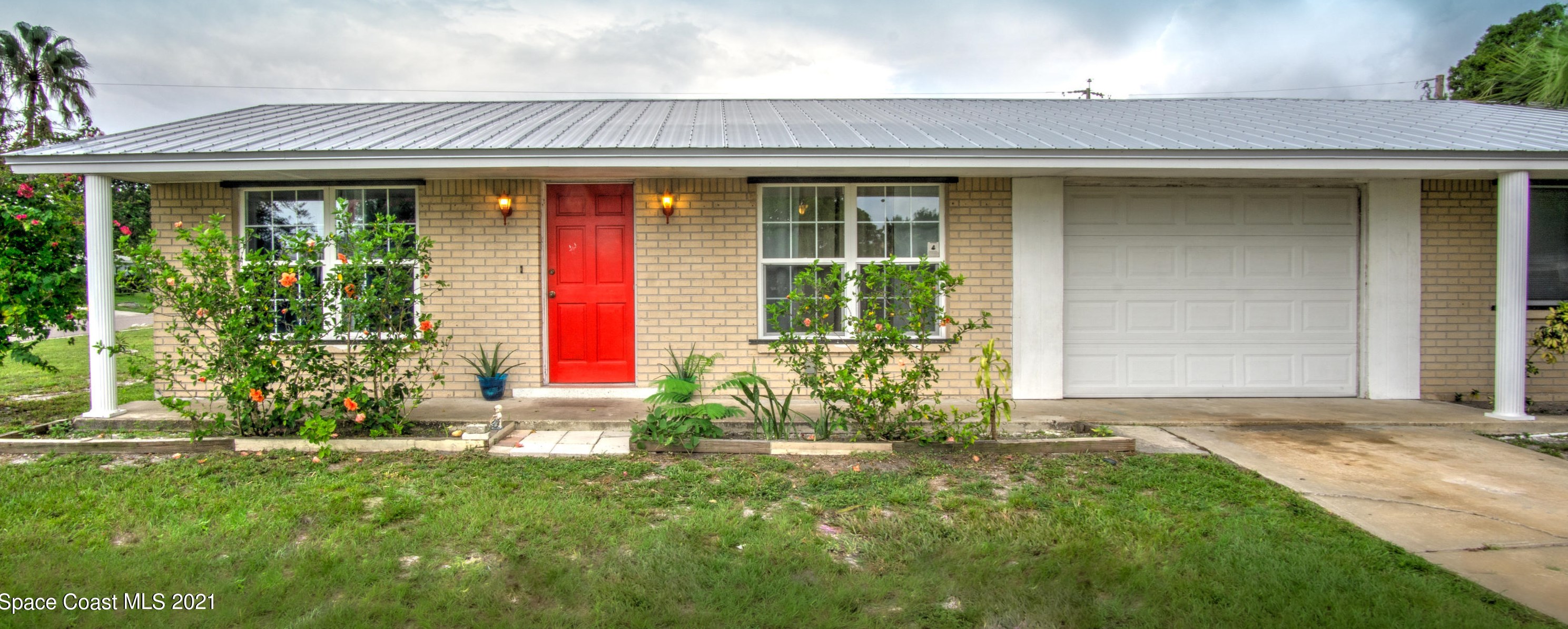 2375 Ricky Rd, Melbourne, FL 32935-2723
