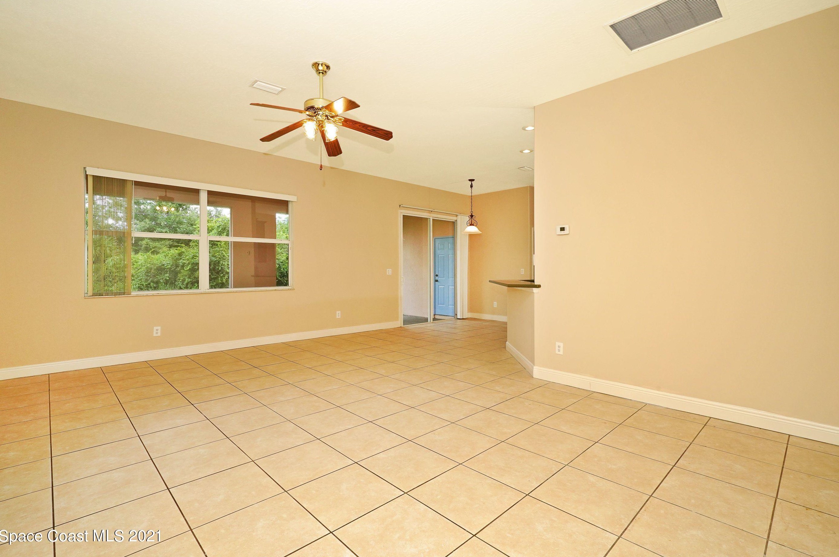 469 Ganley St Sw, Melbourne, FL 32908