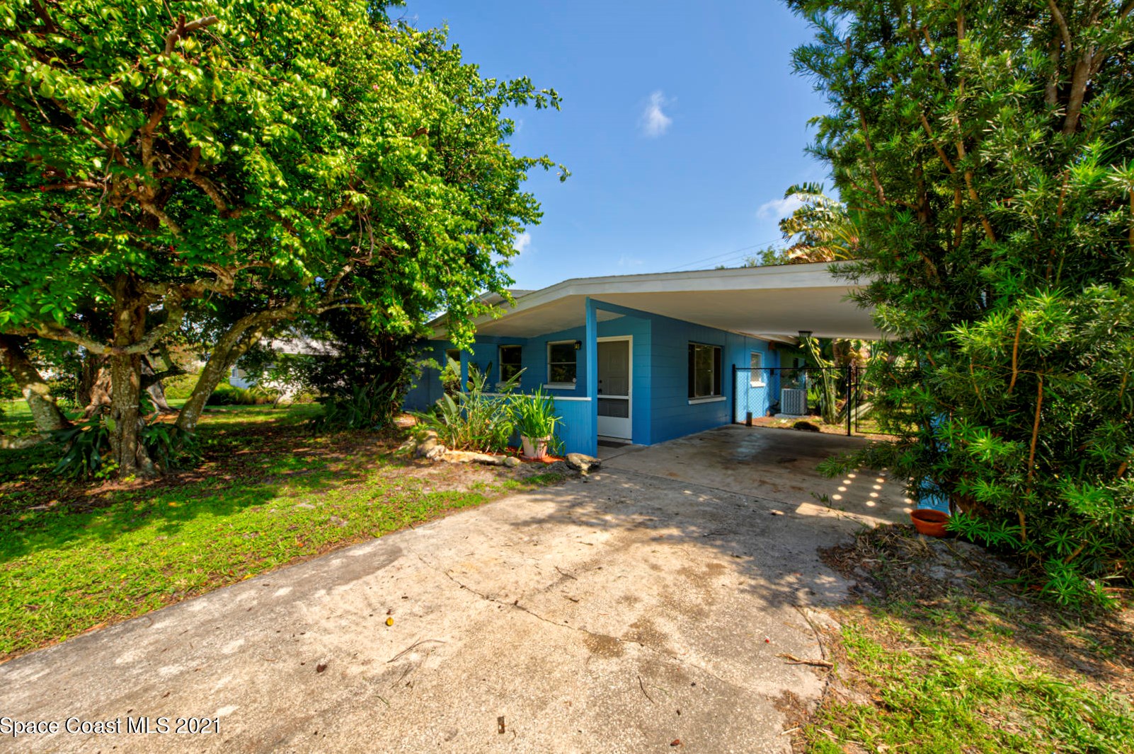 380 Hunt Dr, Merritt Island, FL 32953-4655