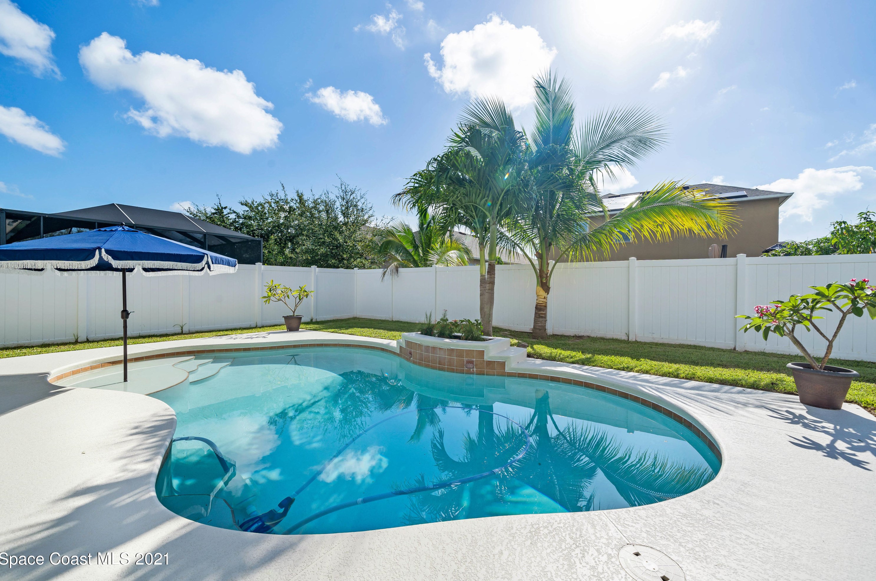 1825 Litchfield Dr, Melbourne, FL 32904-6472