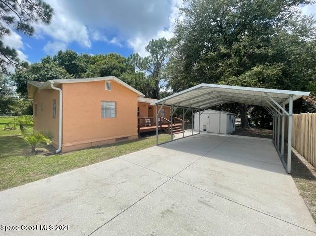 975 Koch St, Merritt Island, FL 32953-4528
