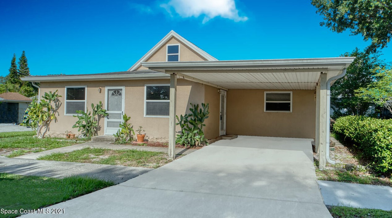 1808 Oak St, Melbourne, FL 32901-4520