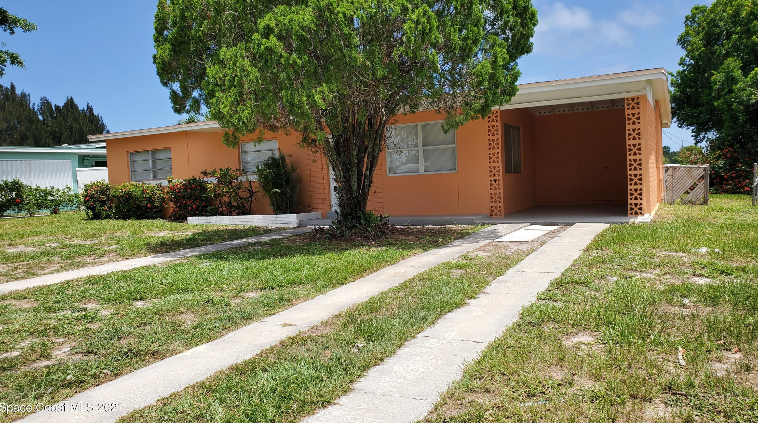 1057 Cabot Dr, Melbourne, FL 32905-6018