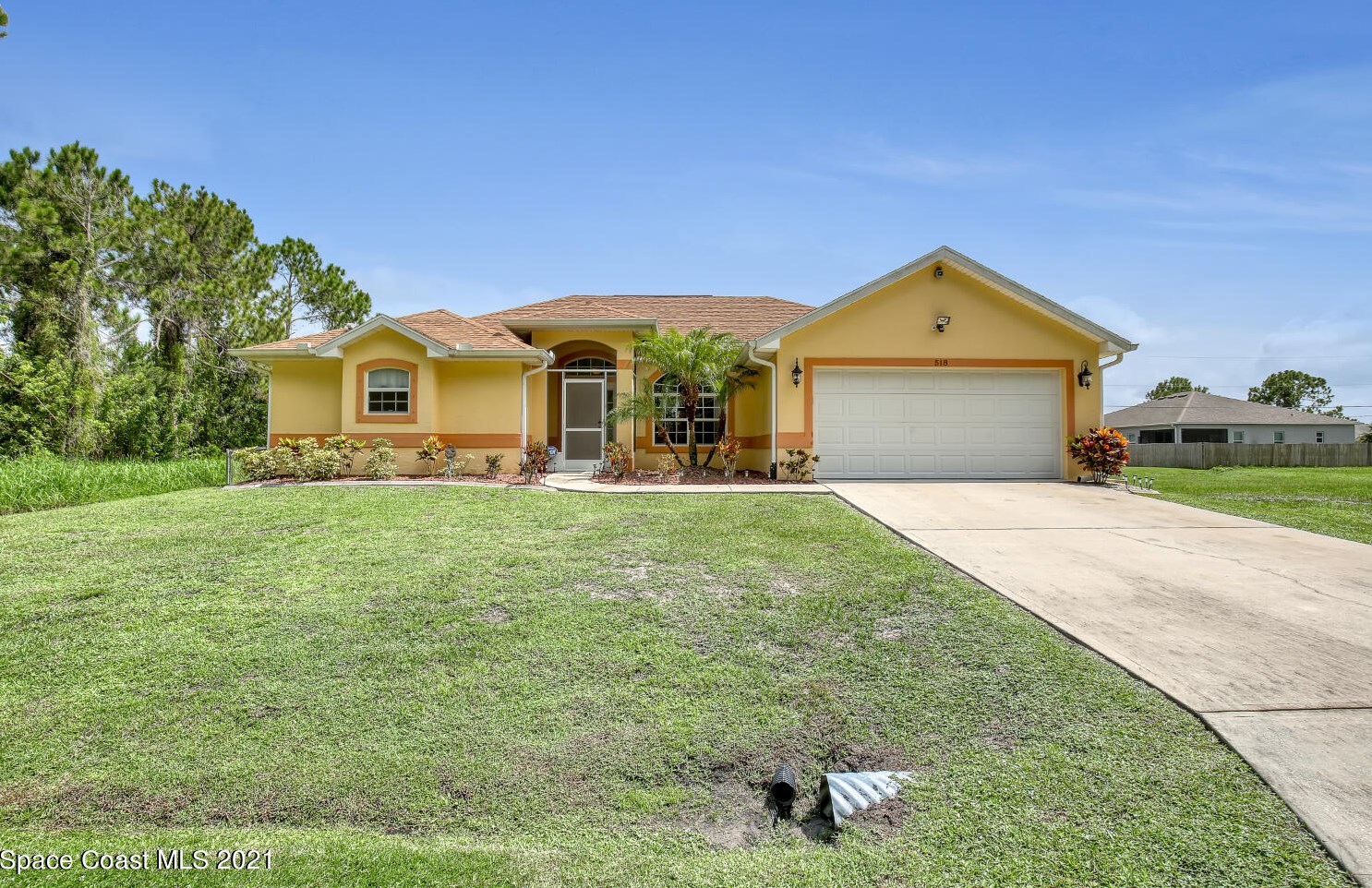 518 Fournier St, Melbourne, FL 32908-1216