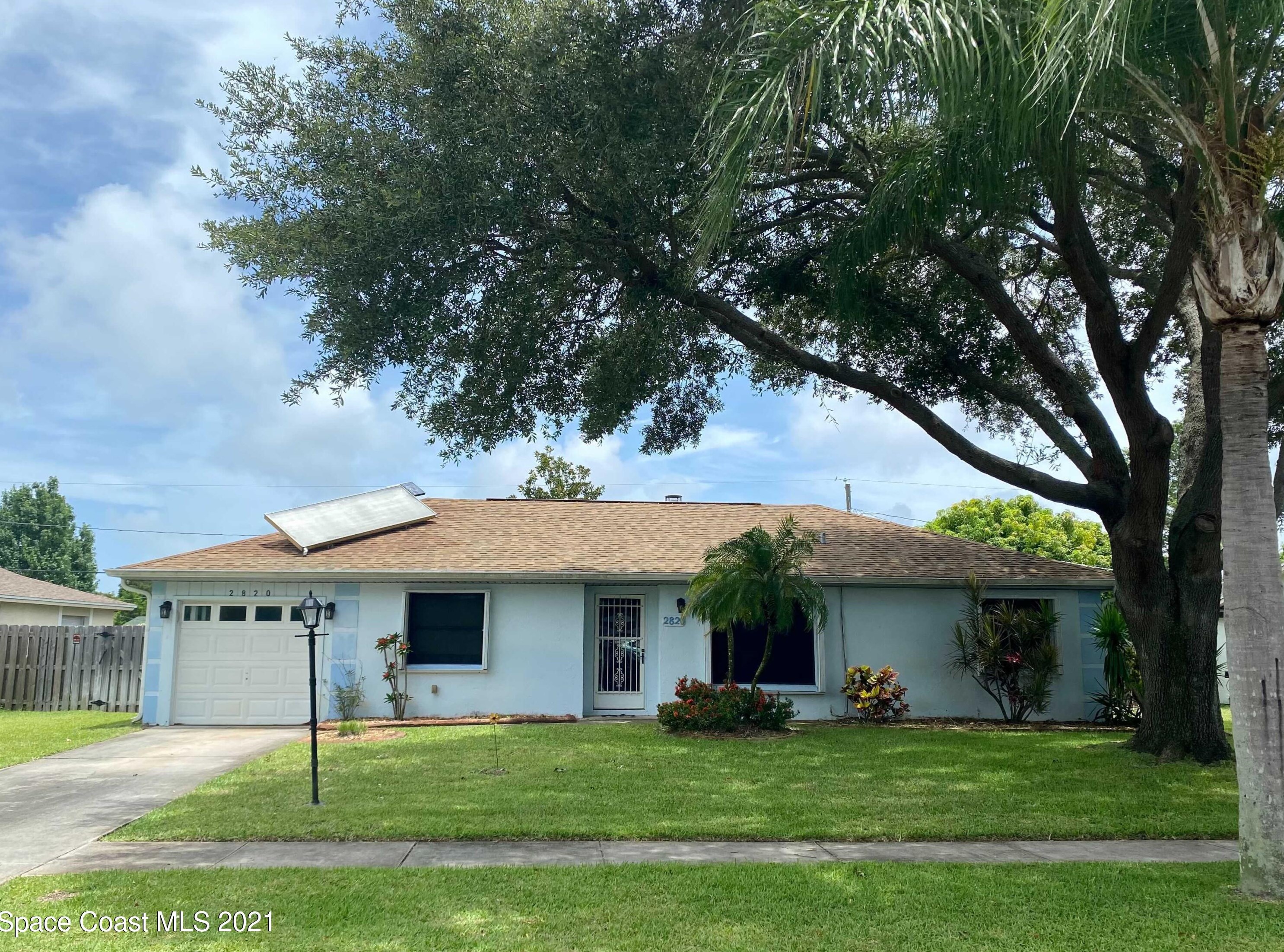 2820 Locksley Rd, Melbourne, FL 32935-2435