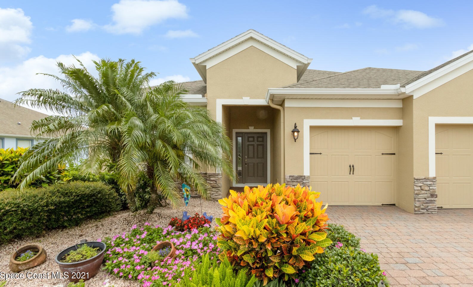 5863 Goleta Cir, Melbourne, FL 32940-8034