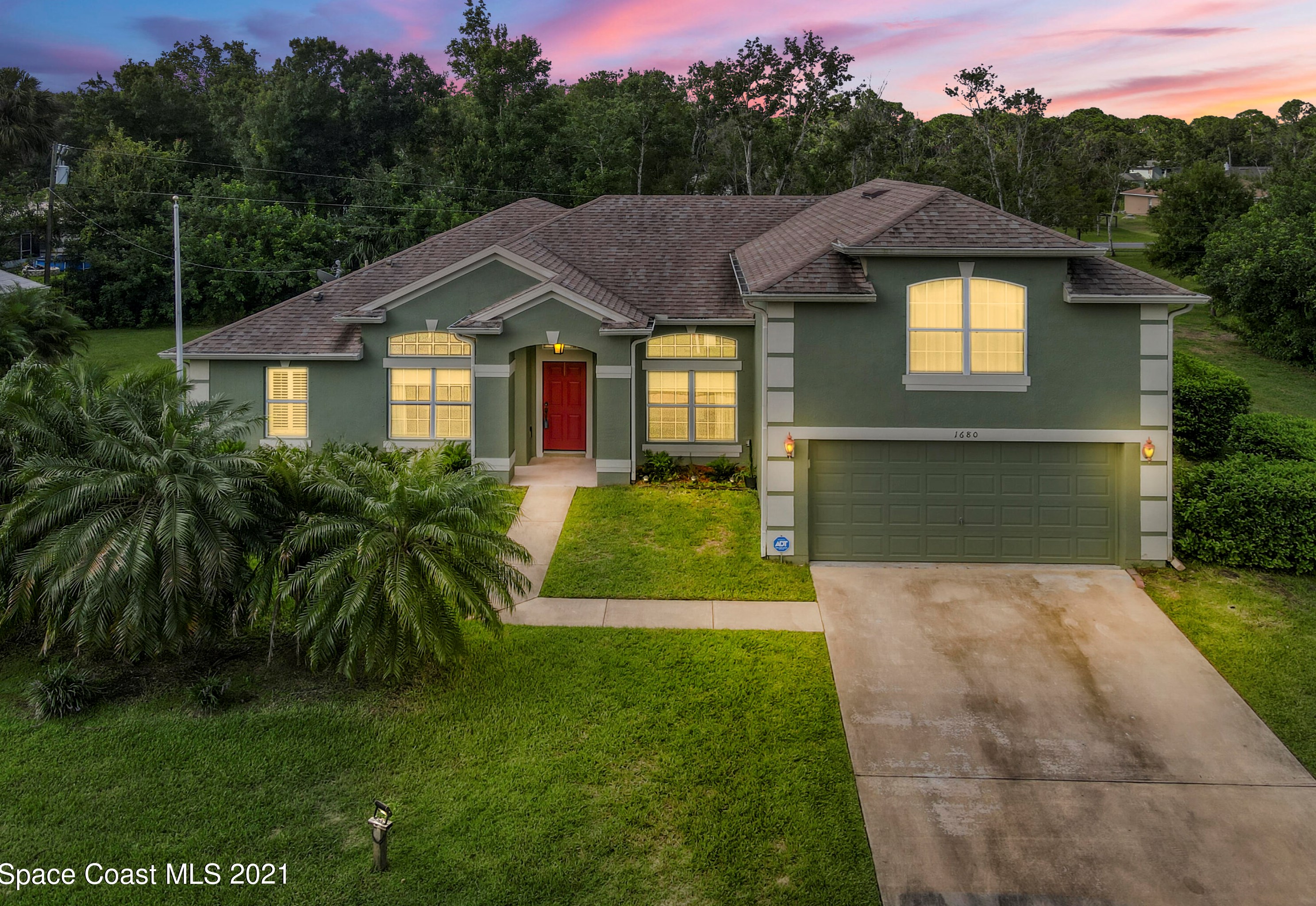 1680 Welland St, Melbourne, FL 32909-5915