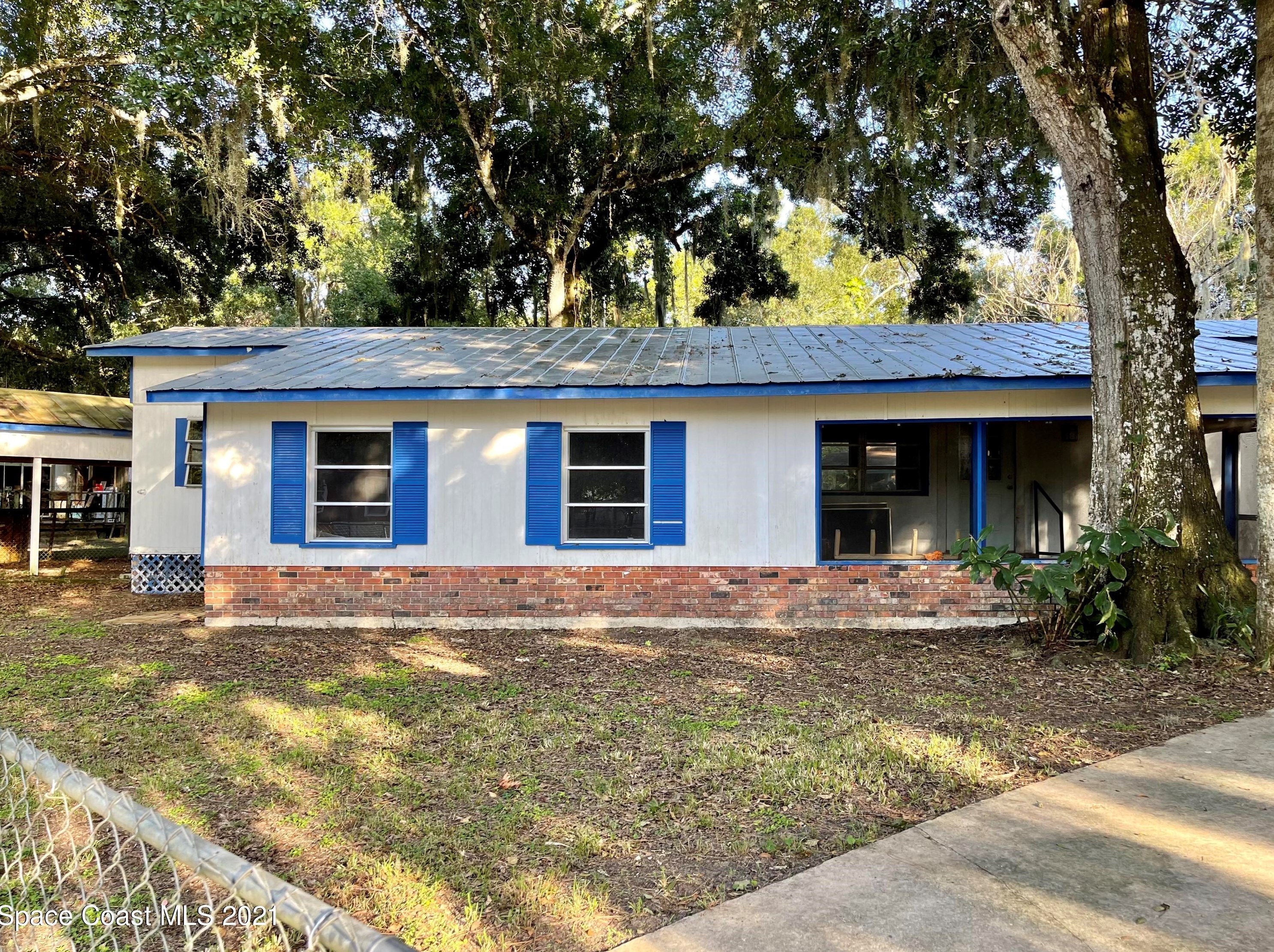 2475 Wildwood Dr, Mims, FL 32754