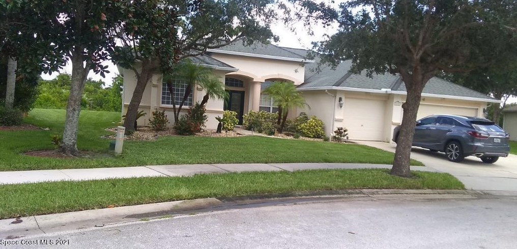 4648 Alamanda Dr, Melbourne, FL 32940-2318