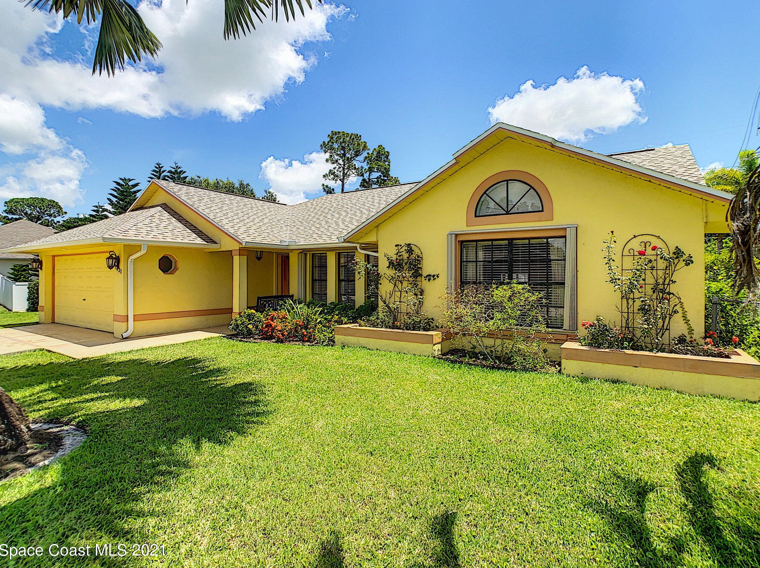 1631 Elmhurst Cir, Melbourne, FL 32909-8883