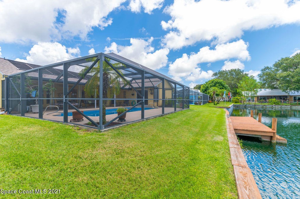 2455 Palm Lake Dr, Merritt Island FL  32952-5410 exterior