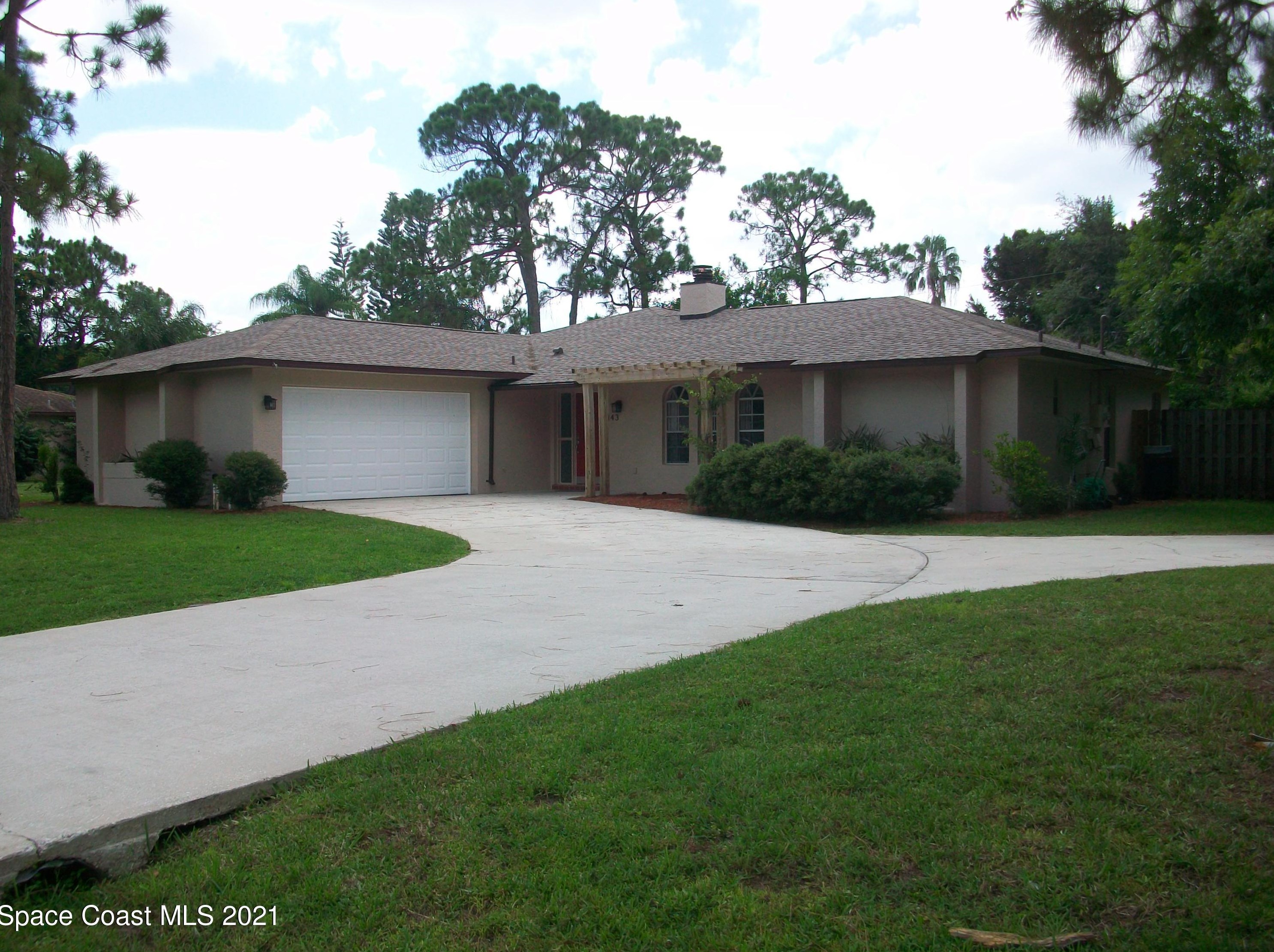 143 Dickinson St, Melbourne, FL 32907-1522