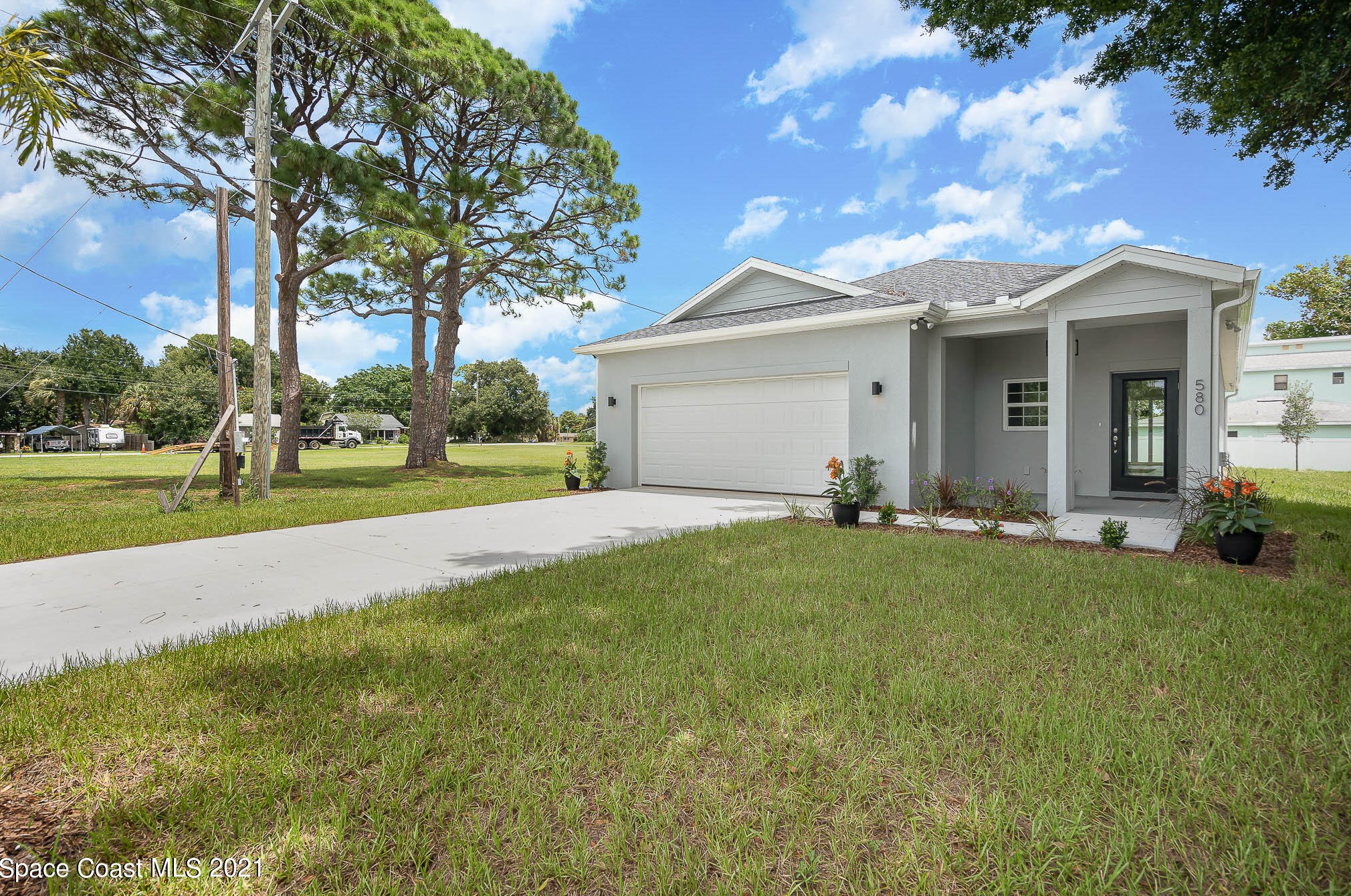 580 S Tropical Trail, Merritt Island, FL 32952