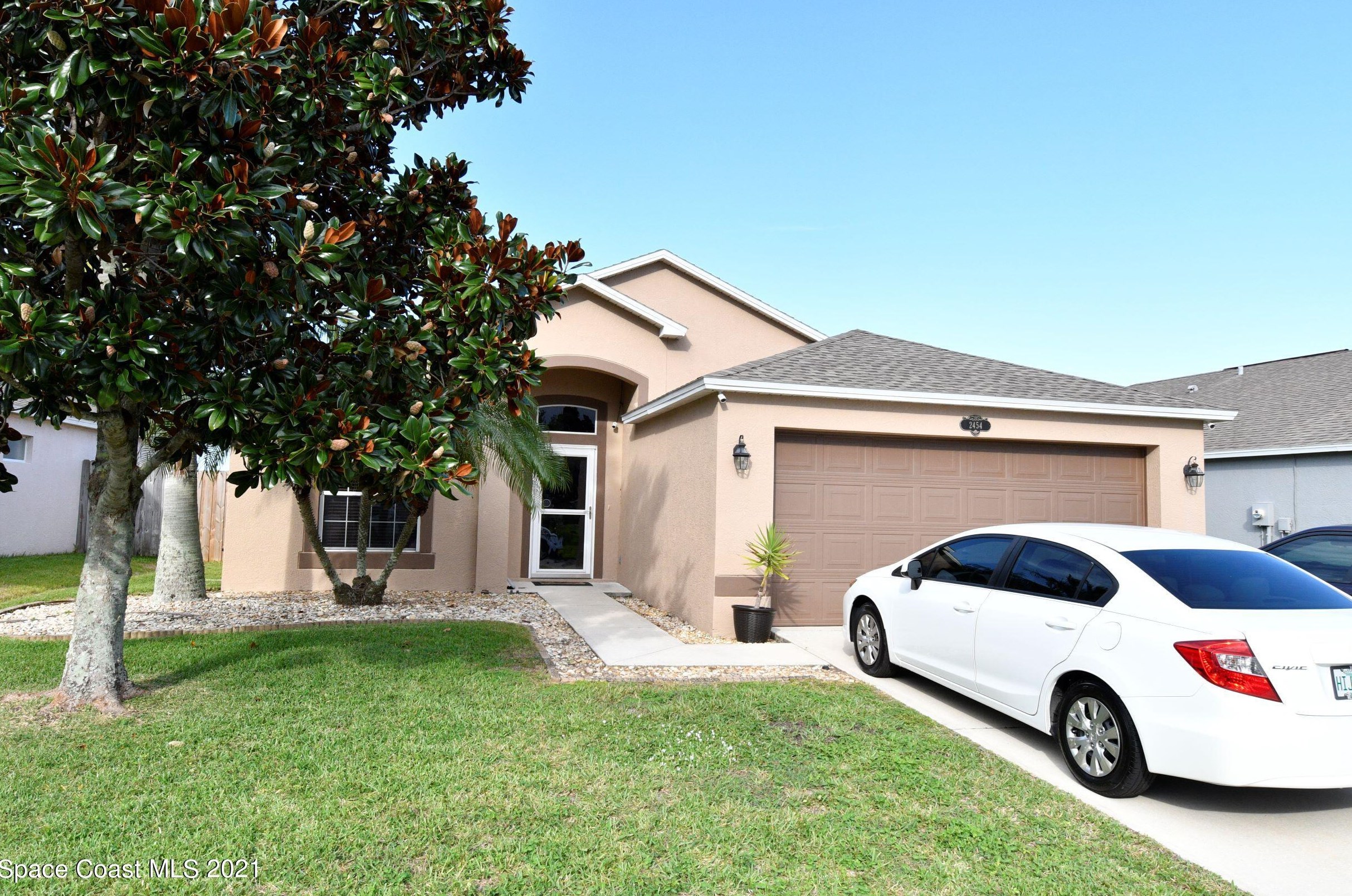 2454 Bayhill Dr, Melbourne, FL 32940-6340