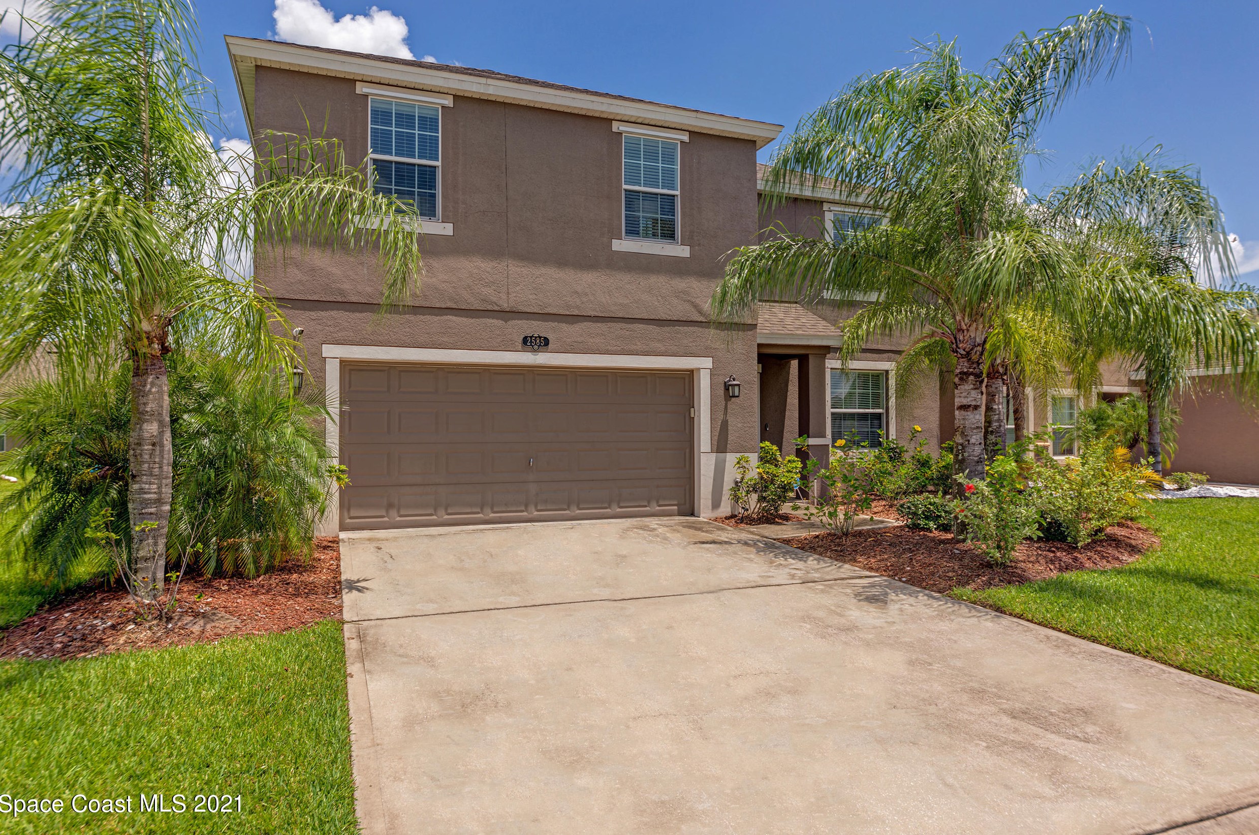 2585 Snapdragon Dr, Melbourne, FL 32907-7217
