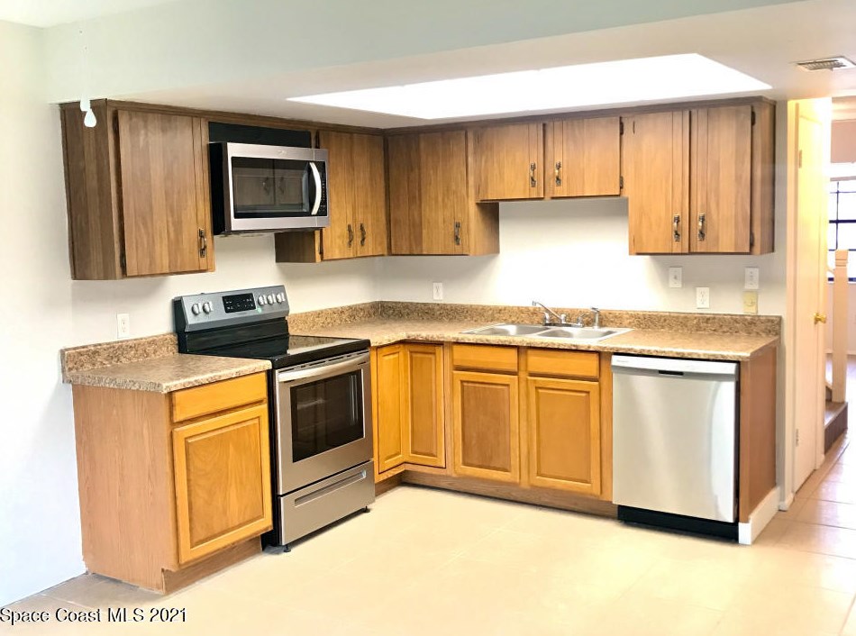 1906 South St, Titusville, FL 32780