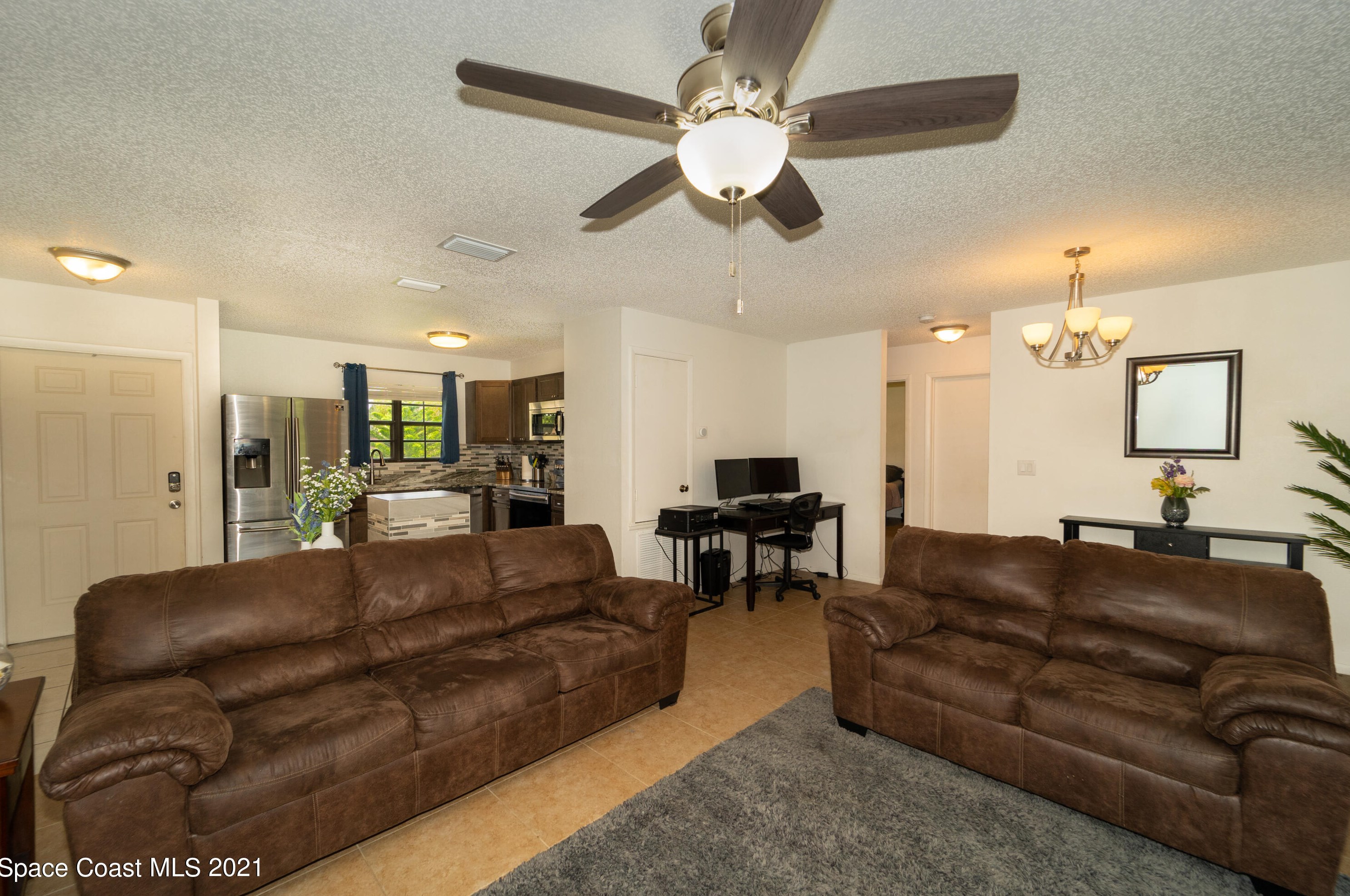 933 Gables Way, Melbourne, FL 32940-6909