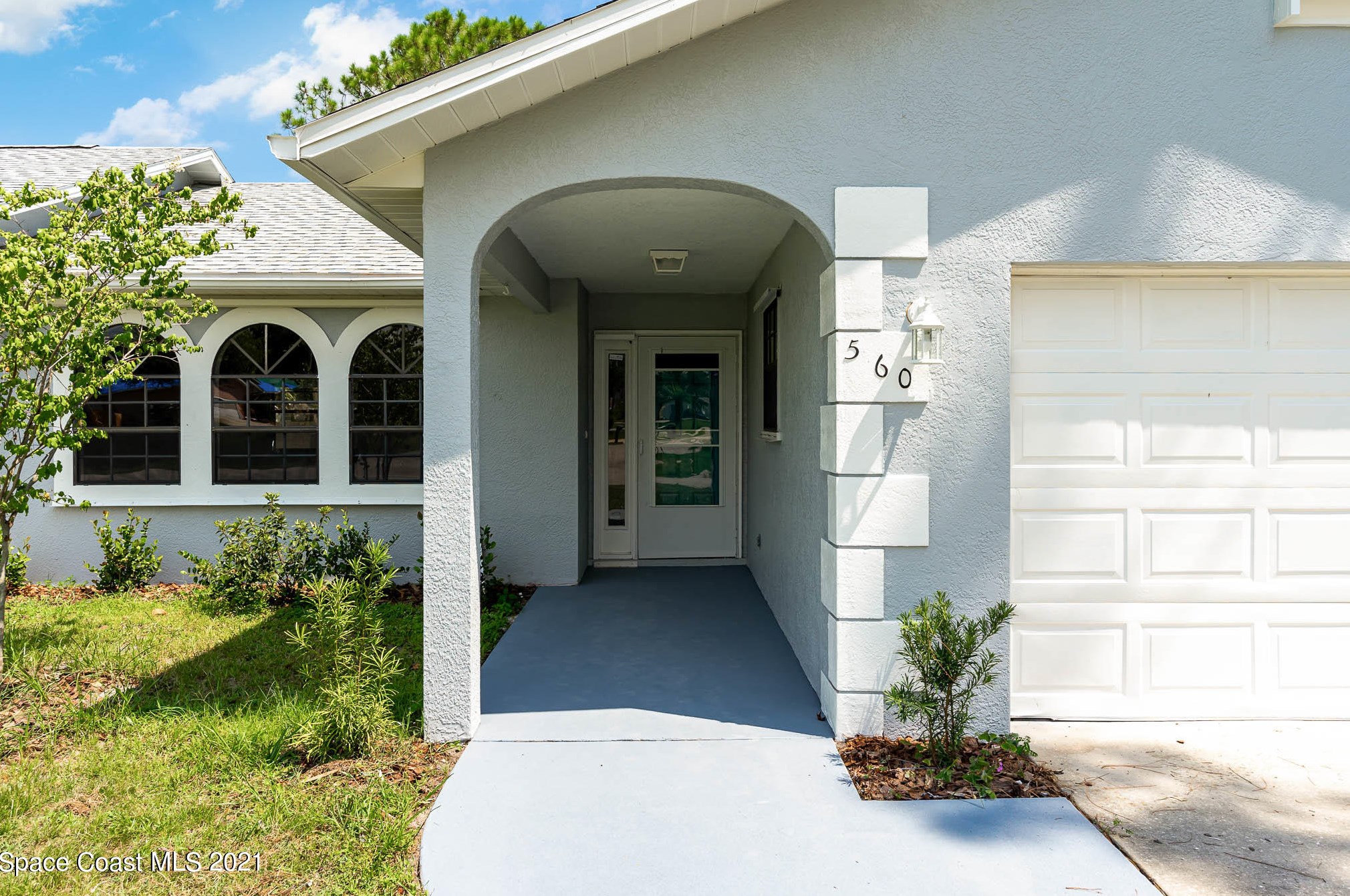 560 Koutnik Rd, Melbourne, FL 32909-6503