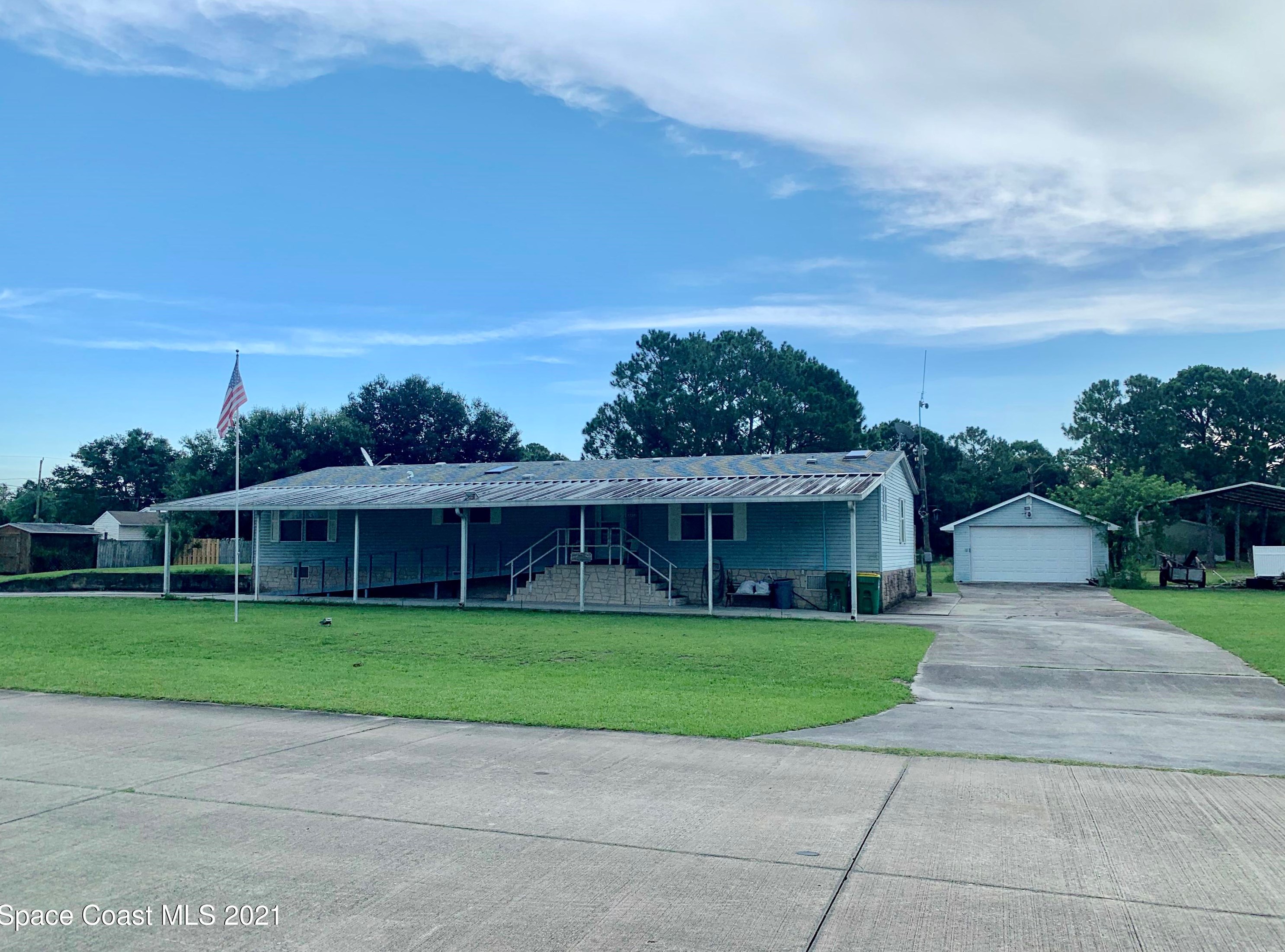 4858 Cambridge Dr, Mims, FL 32754