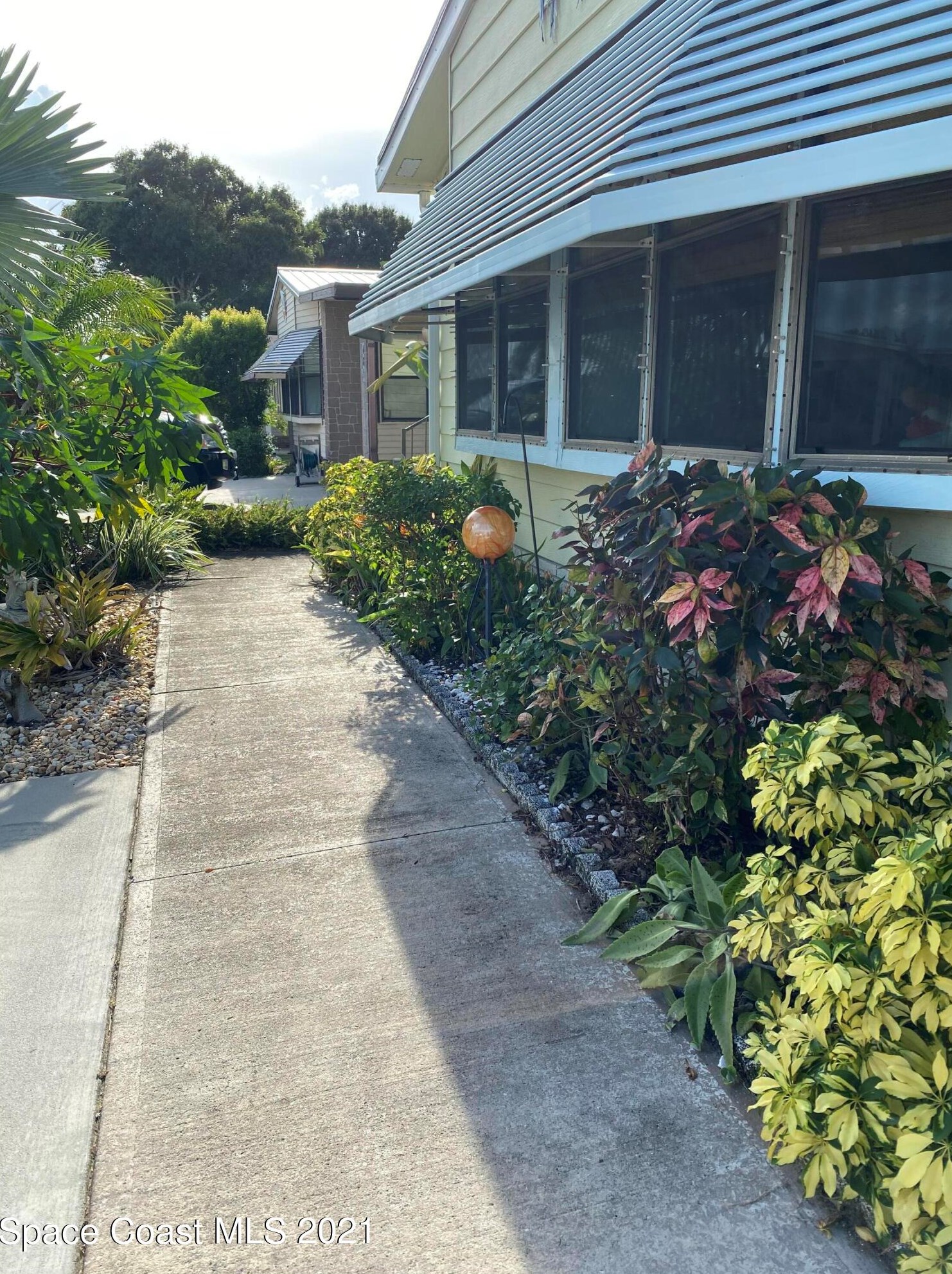 487 Papaya Cir, Sebastian, FL 32976