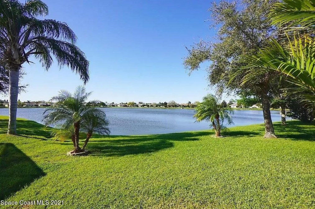 2031 Tiburon Ln, Melbourne, FL 32940