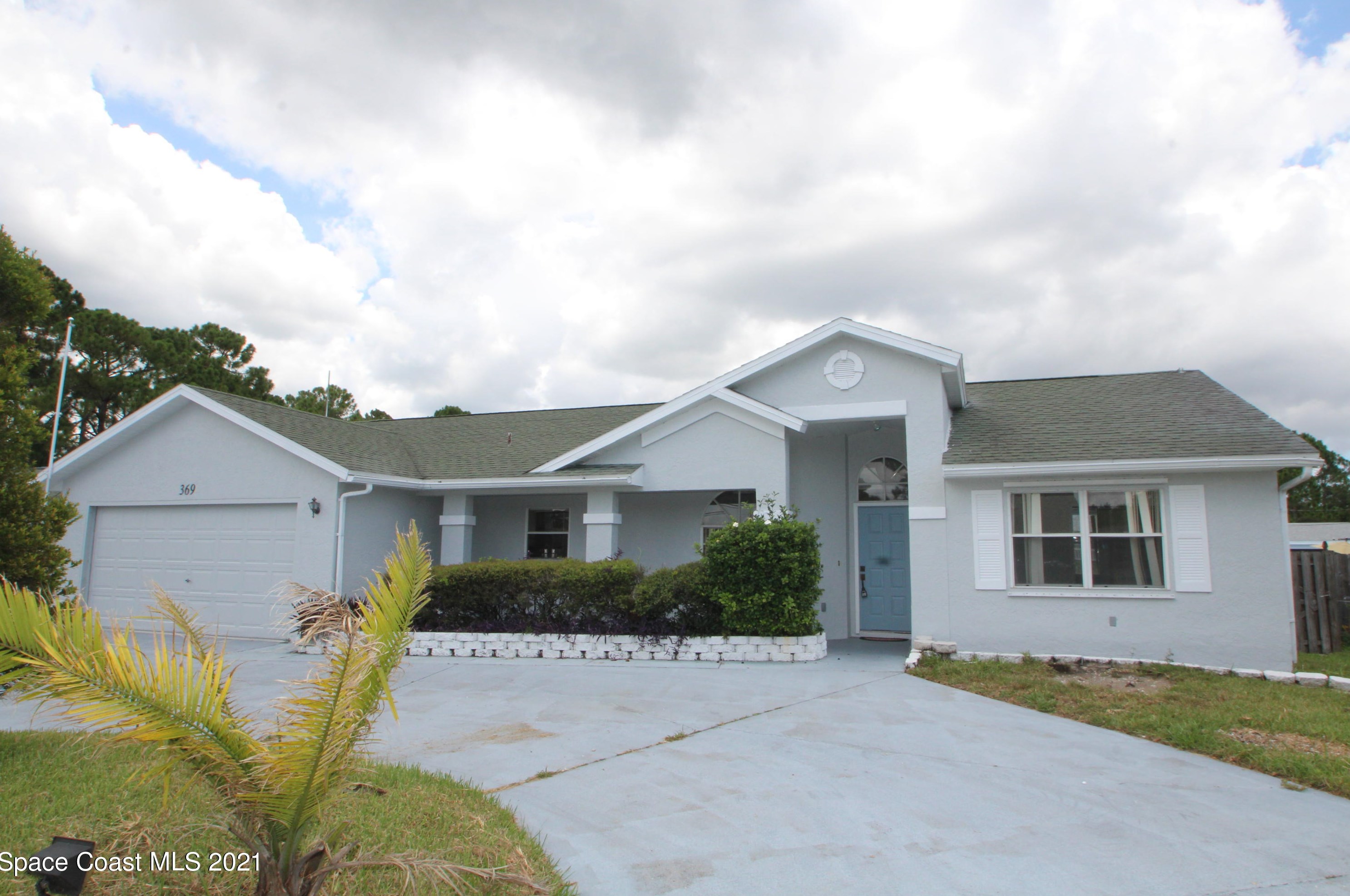 369 Emerson Dr, Melbourne, FL 32907-1086