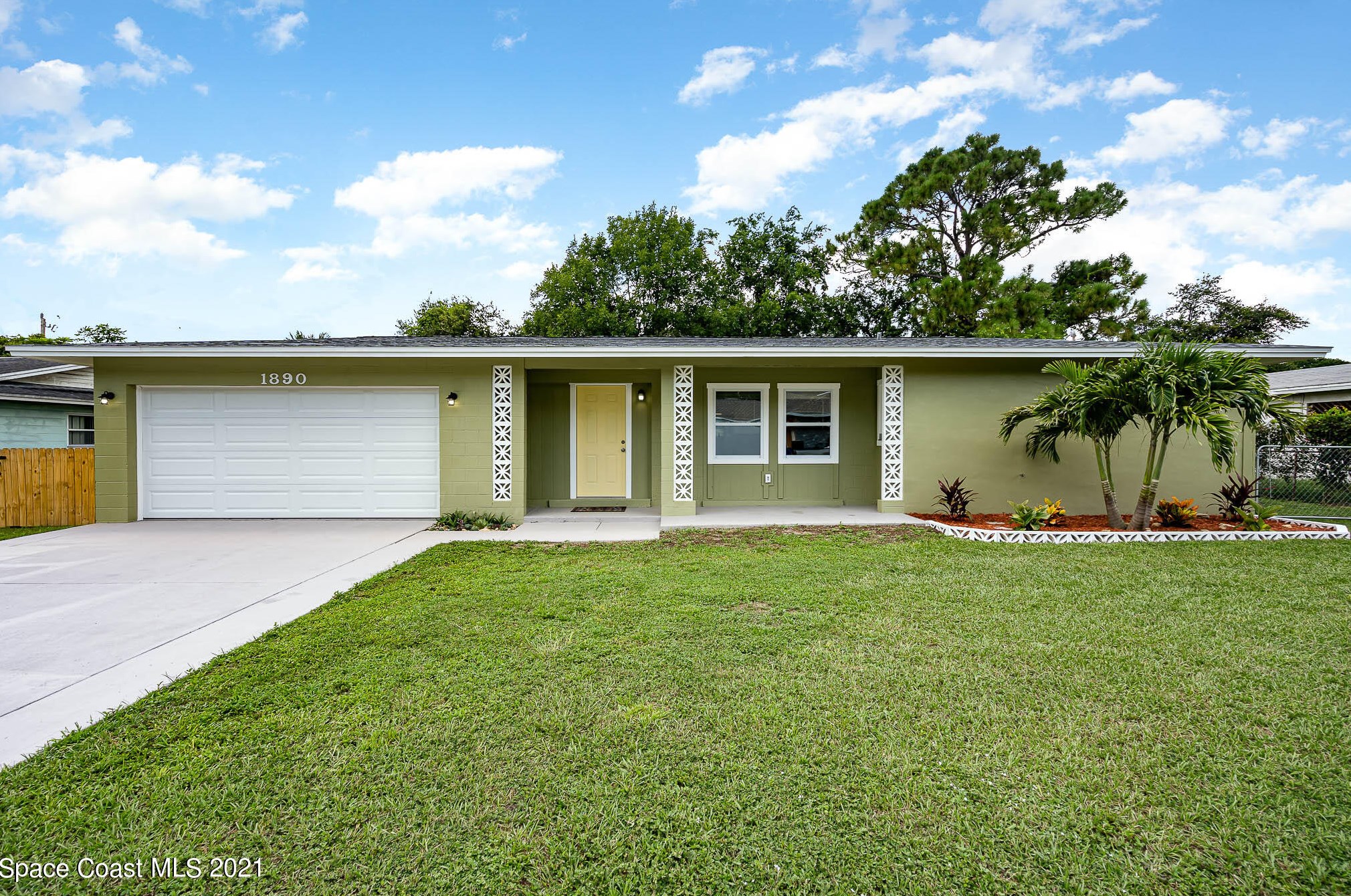 1890 White Sands Dr, Titusville, FL 32780