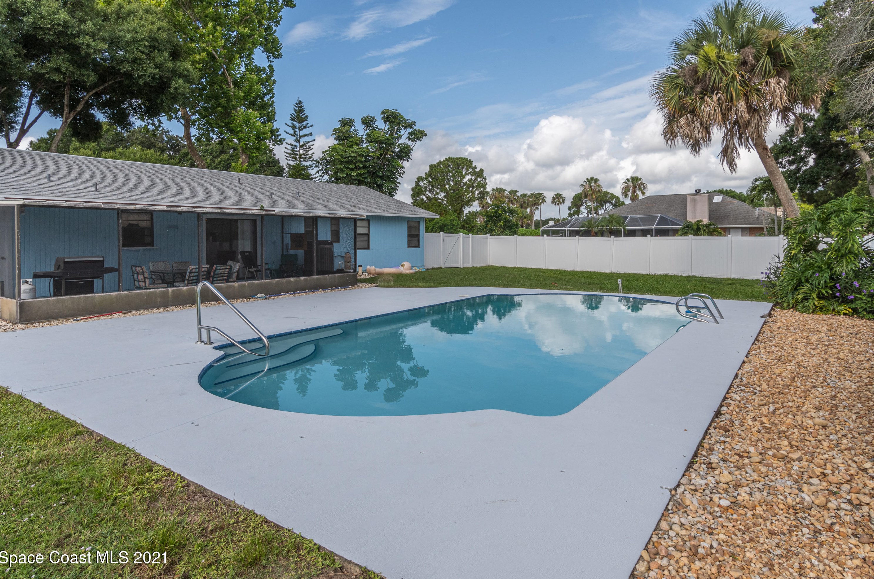 340 River Island St, Merritt Island, FL 32953-8207