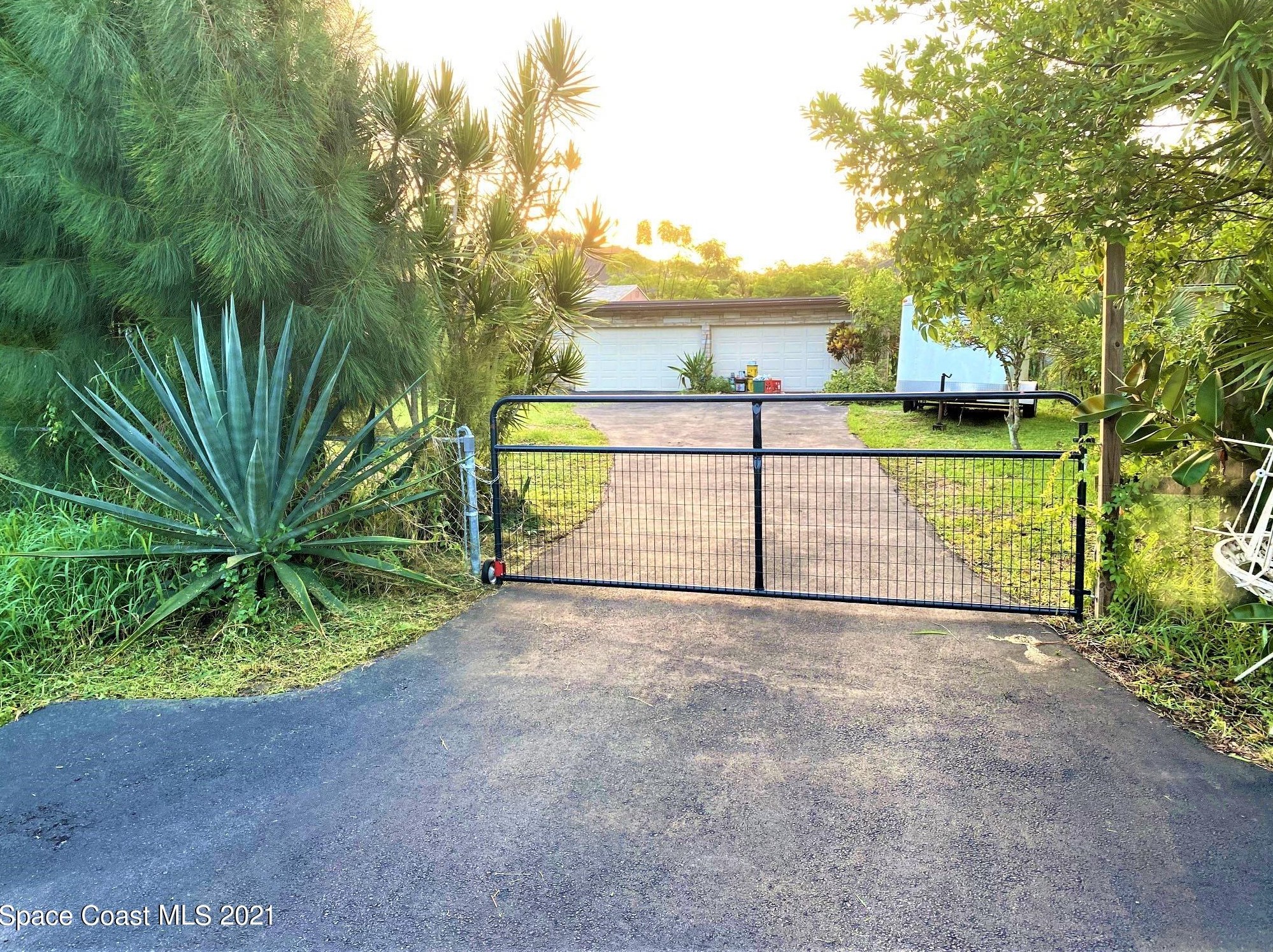 1680 Anson Rd, Melbourne, FL 32934-9042