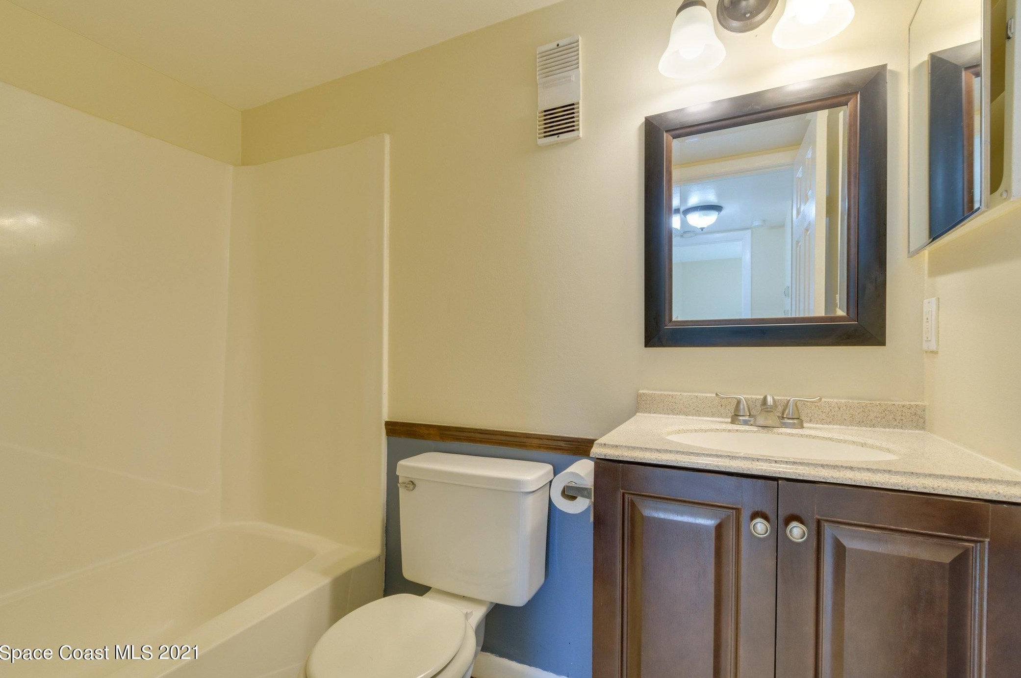 137 San Juan Cir, Melbourne FL 32935-5417 exterior