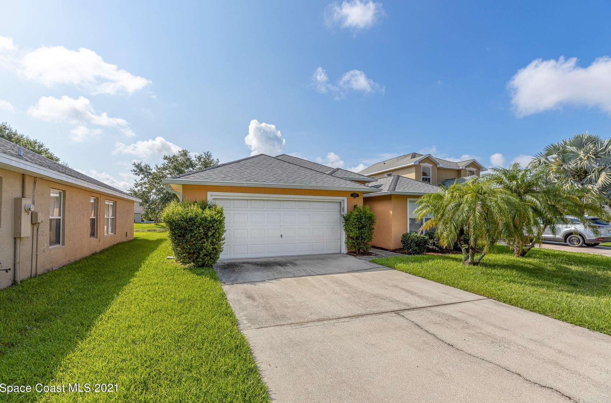 2540 Stratford Pointe Dr, Melbourne, FL 32904-8057