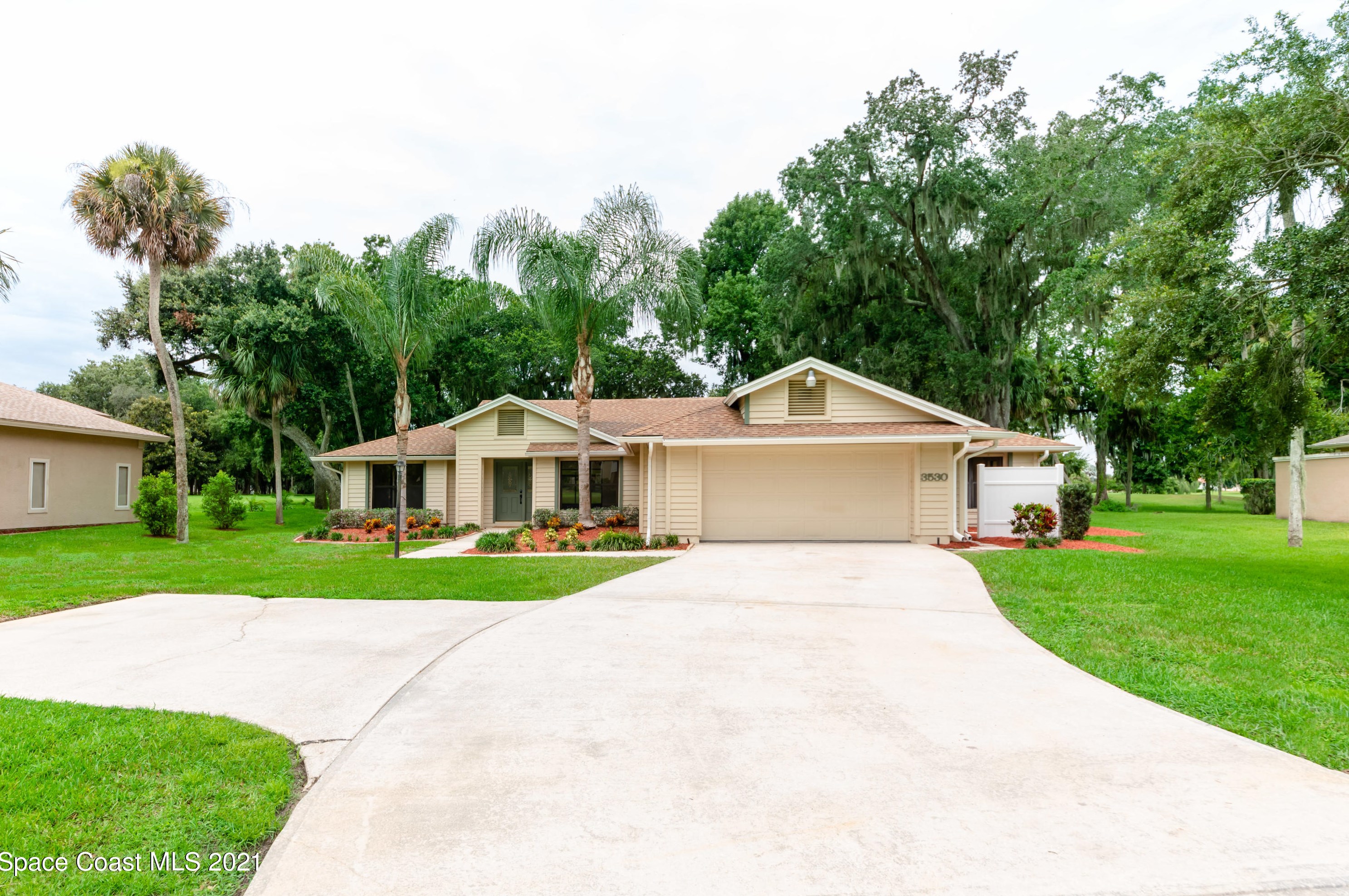 3530 Oakhill Dr, Titusville, FL 32780