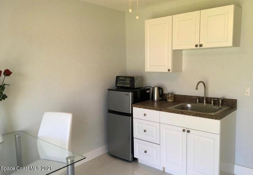 2171 Pineapple Ave, Melbourne FL  32935-6637 exterior