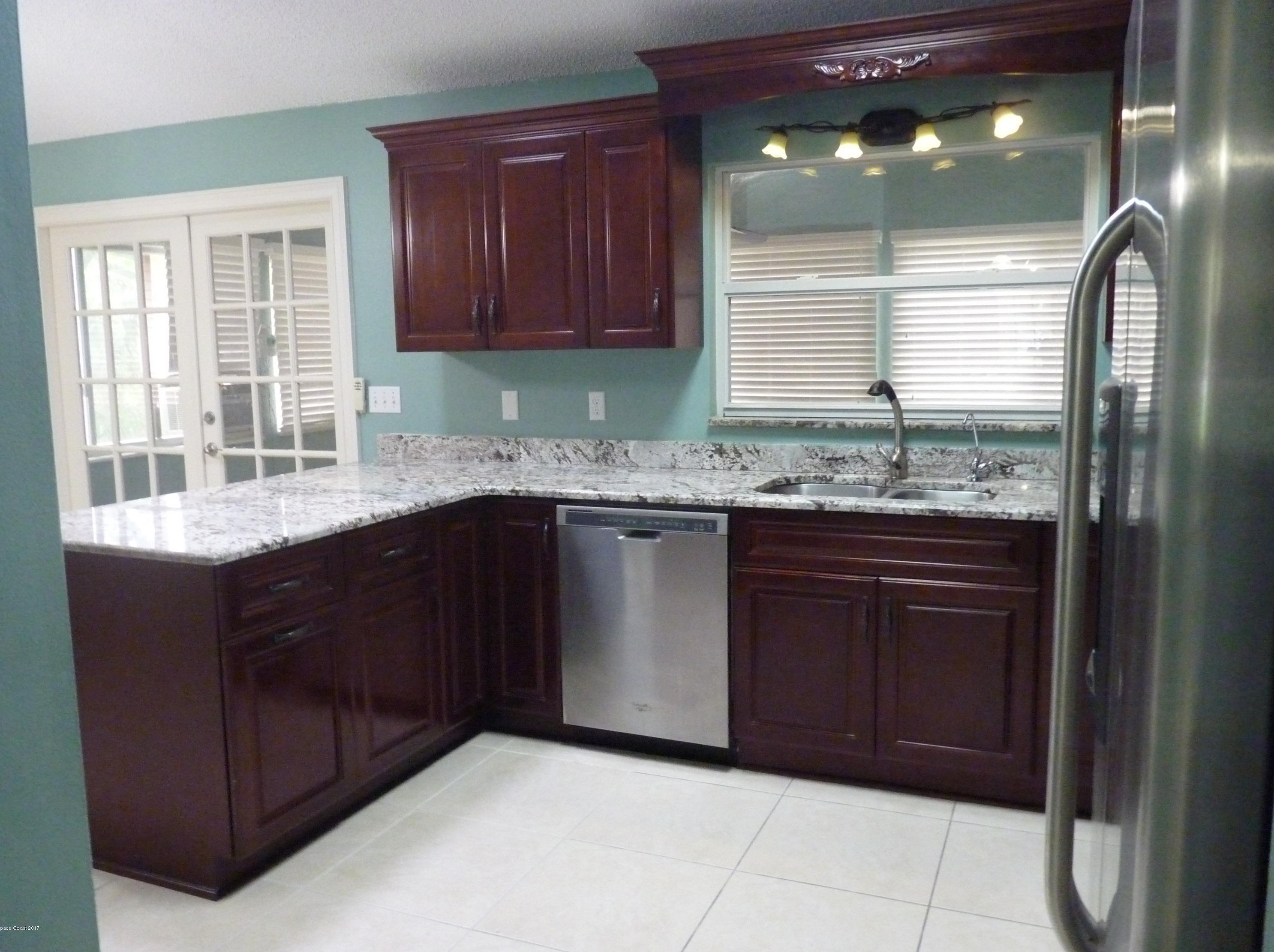 1105 Dallam Ave Nw, Melbourne, FL 32907