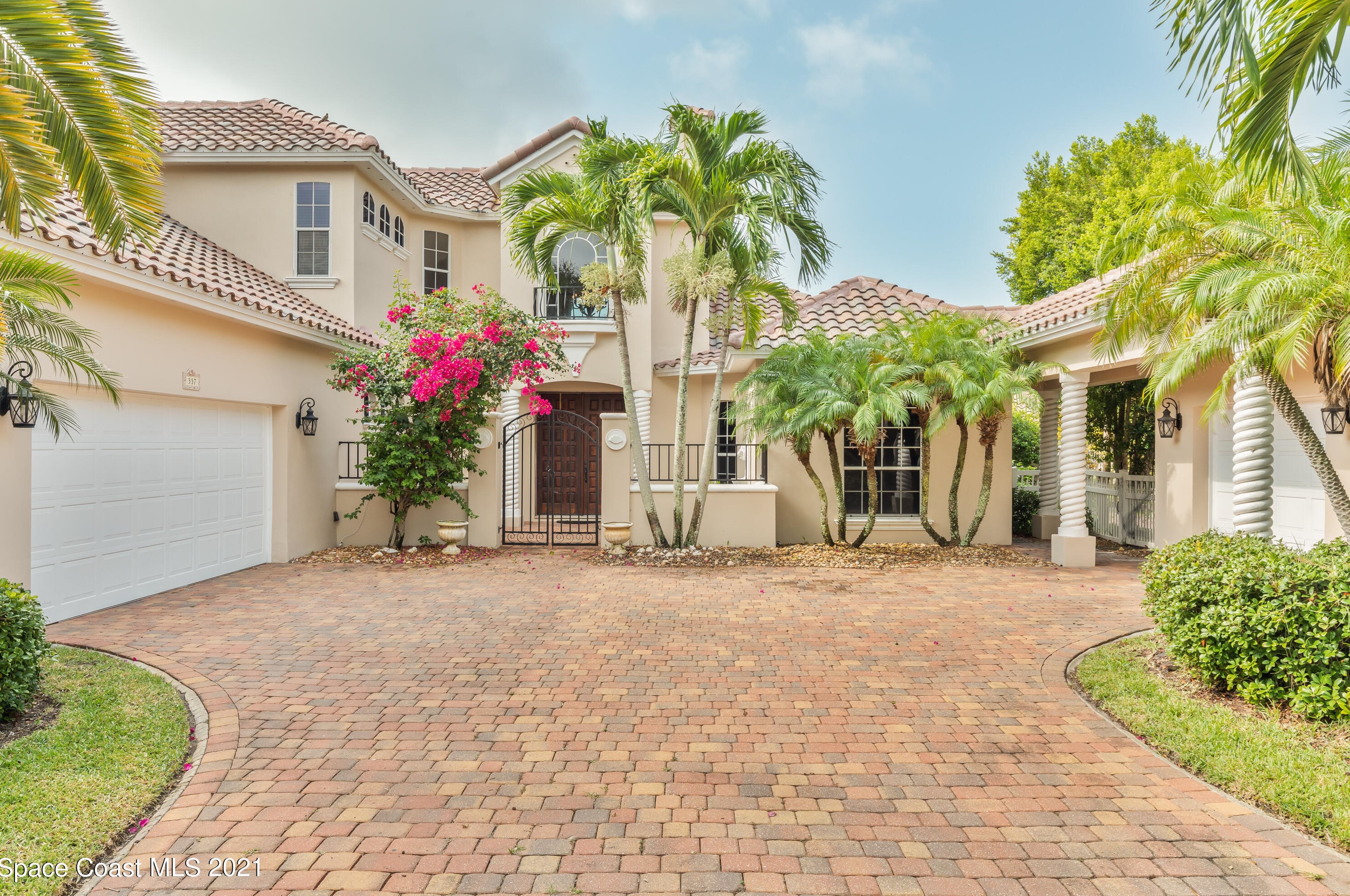 337 Southampton Dr, Melbourne, FL 32903-4046