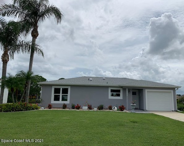1242 Fargo Dr, Melbourne, FL 32940-6901