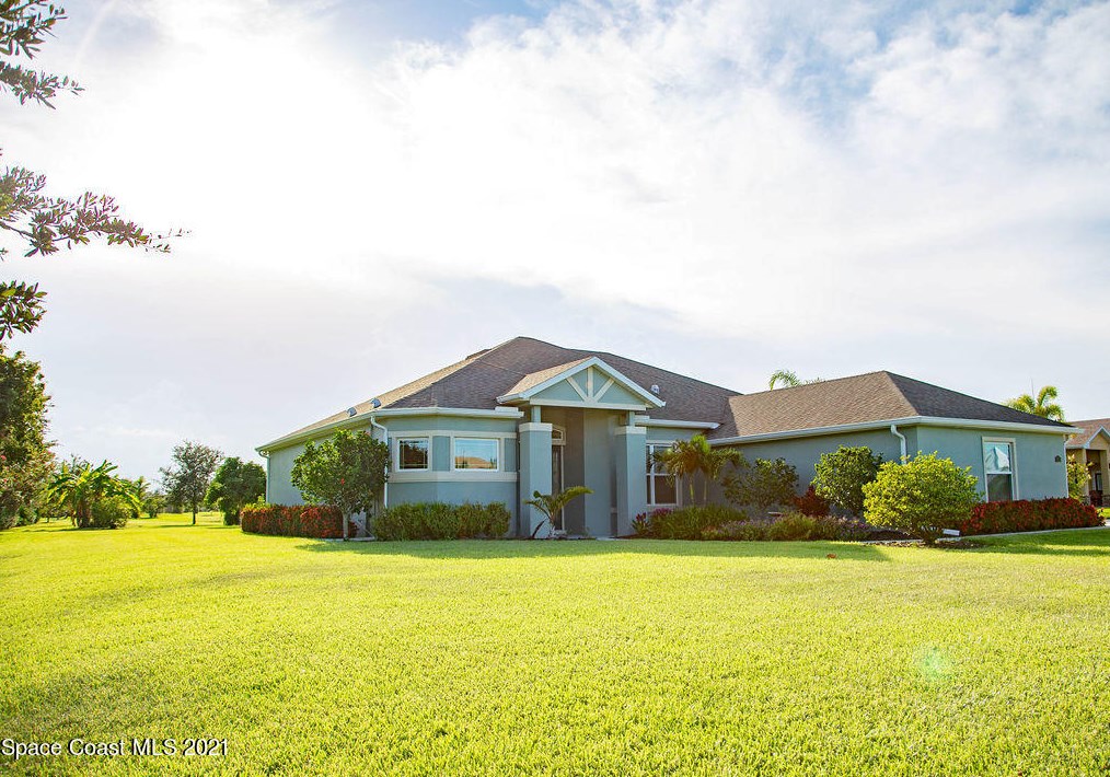 4048 Gardenwood Cir, Melbourne, FL 32949-8211