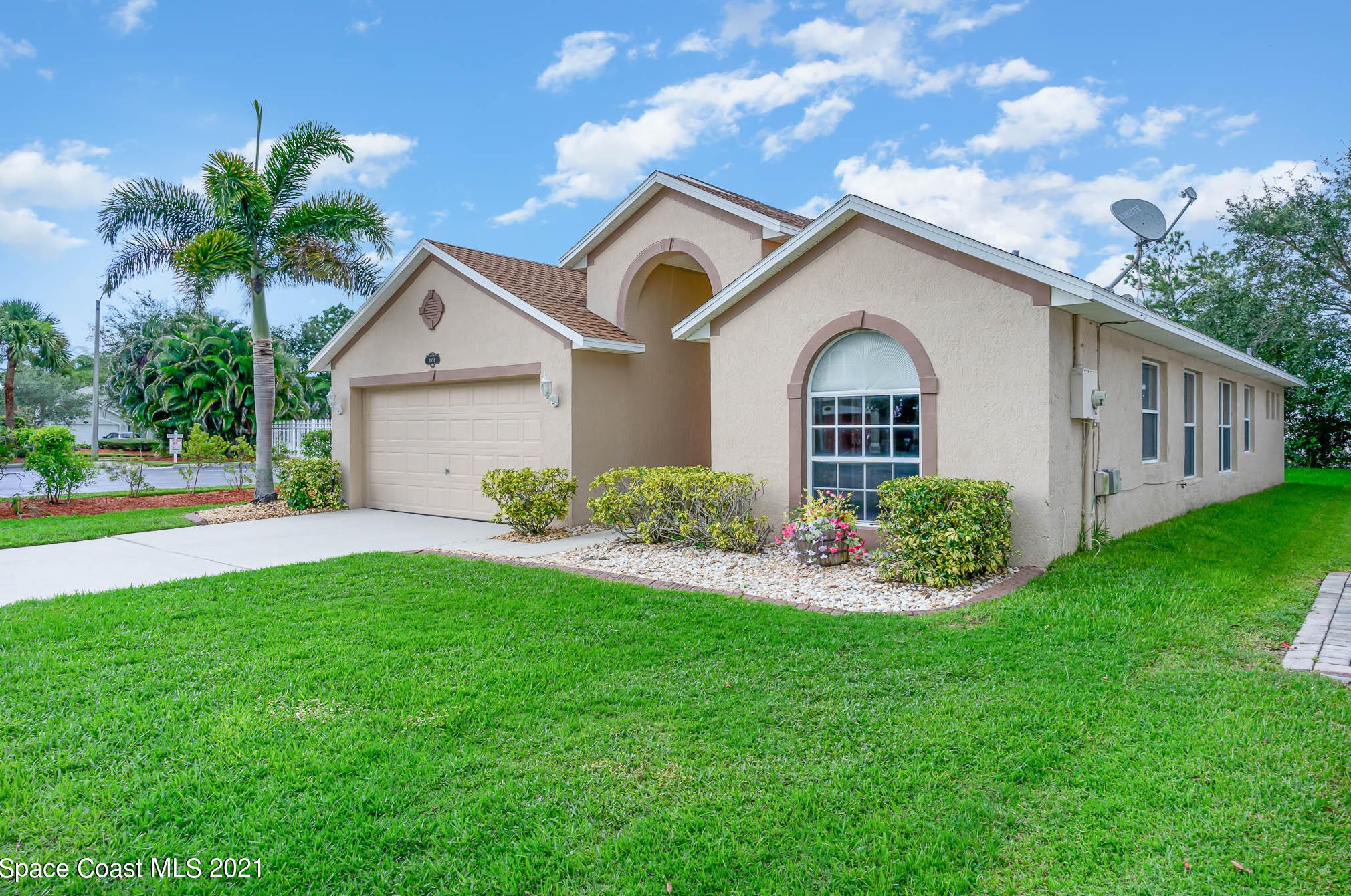1051 Olde Bailey Ln, Melbourne, FL 32904-8003