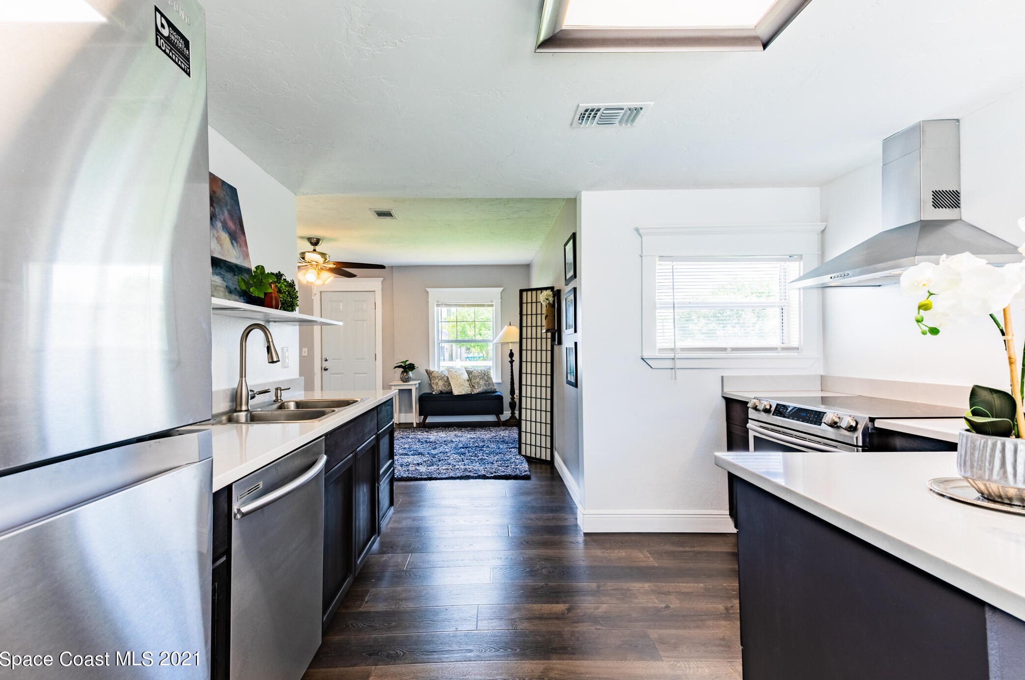 2250 Pineapple Ave, Melbourne FL 32935-6640 exterior