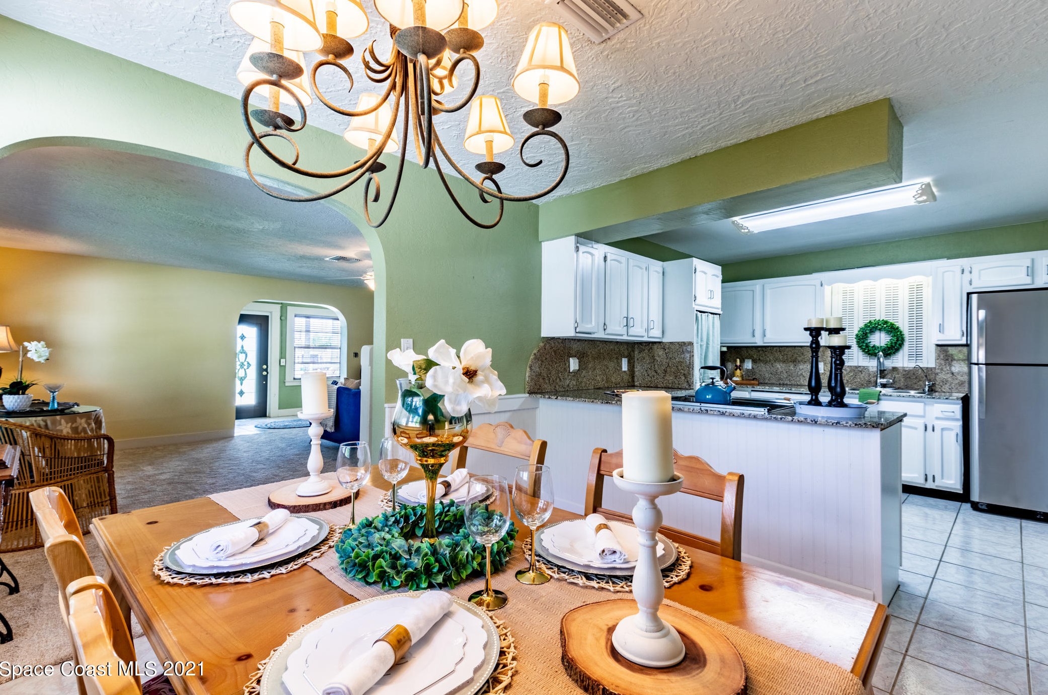 2250 Pineapple Ave, Melbourne FL 32935-6640 exterior