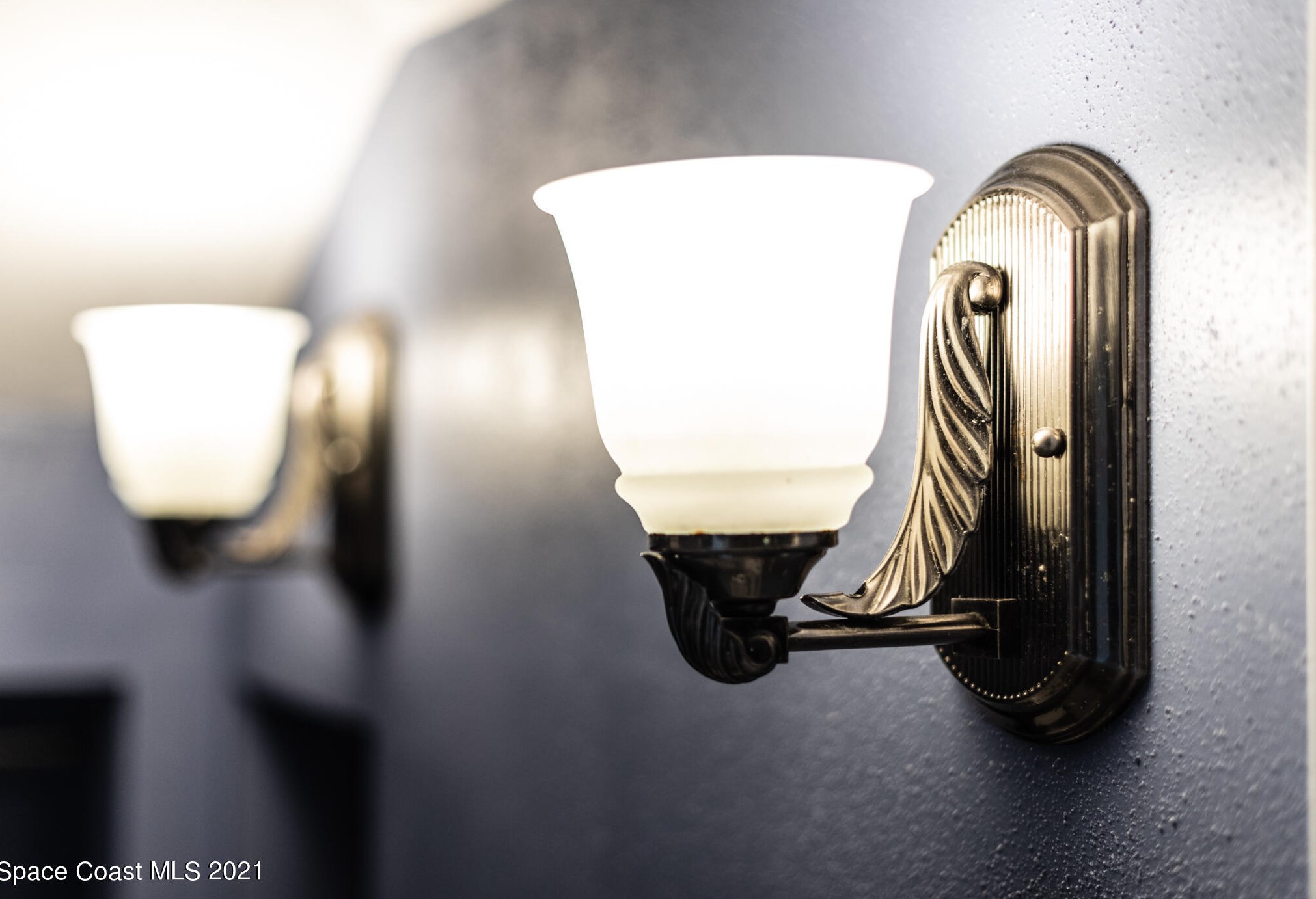 2250 Pineapple Ave, Melbourne FL 32935-6640 exterior