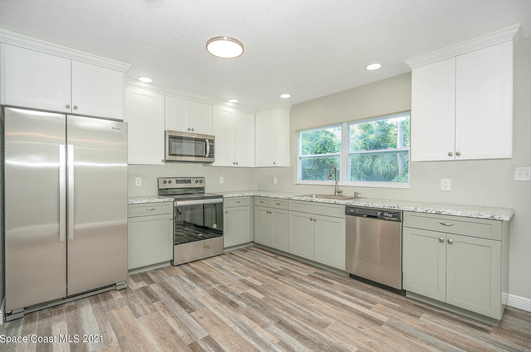 2550 Donna Dr, Titusville, FL 32796