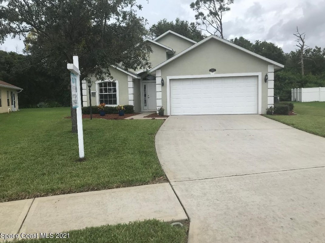 868 Tavernier Cir, Melbourne, FL 32905-6344