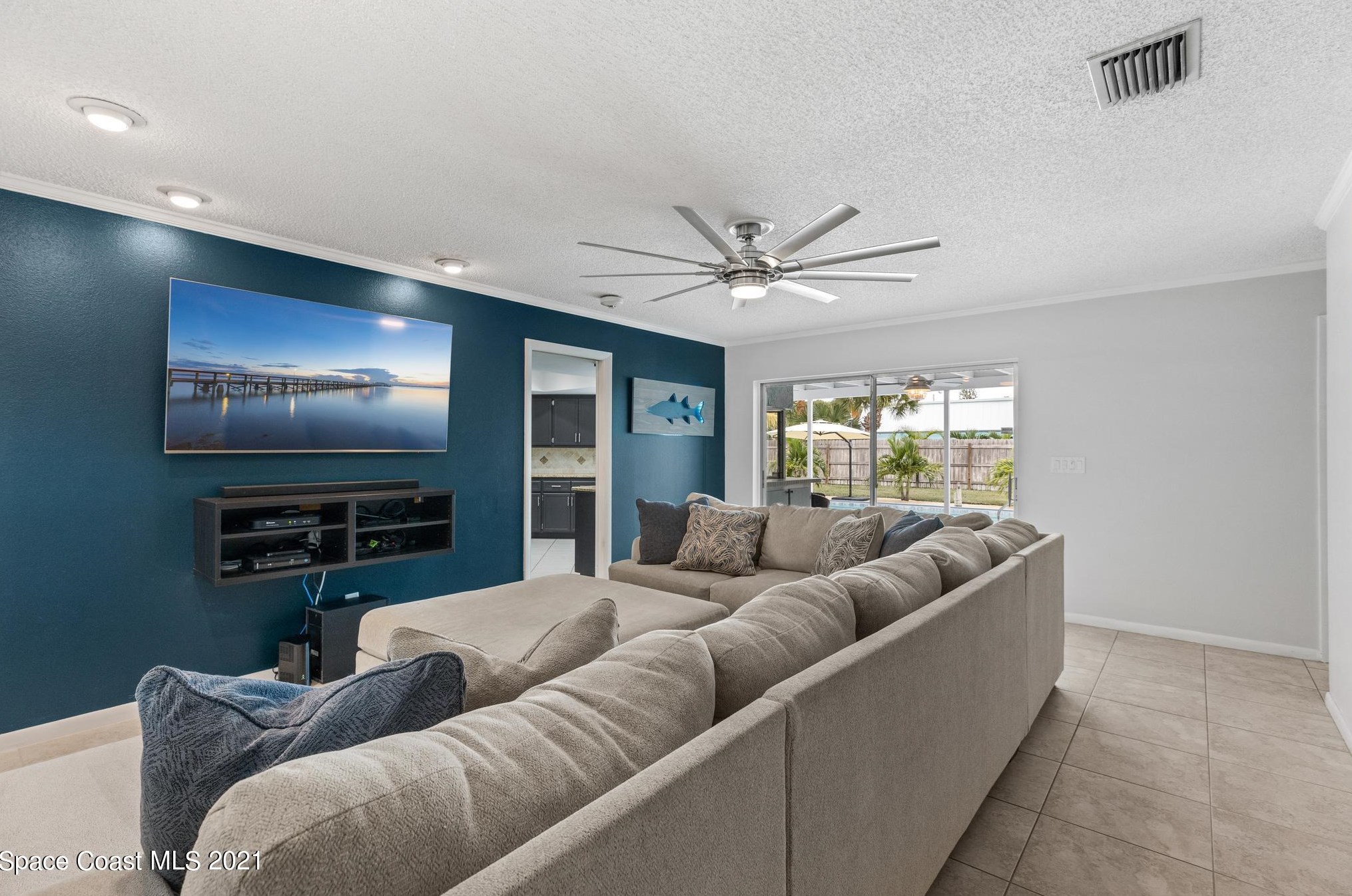 194 Sand Dollar Rd, Melbourne, FL 32903-2320