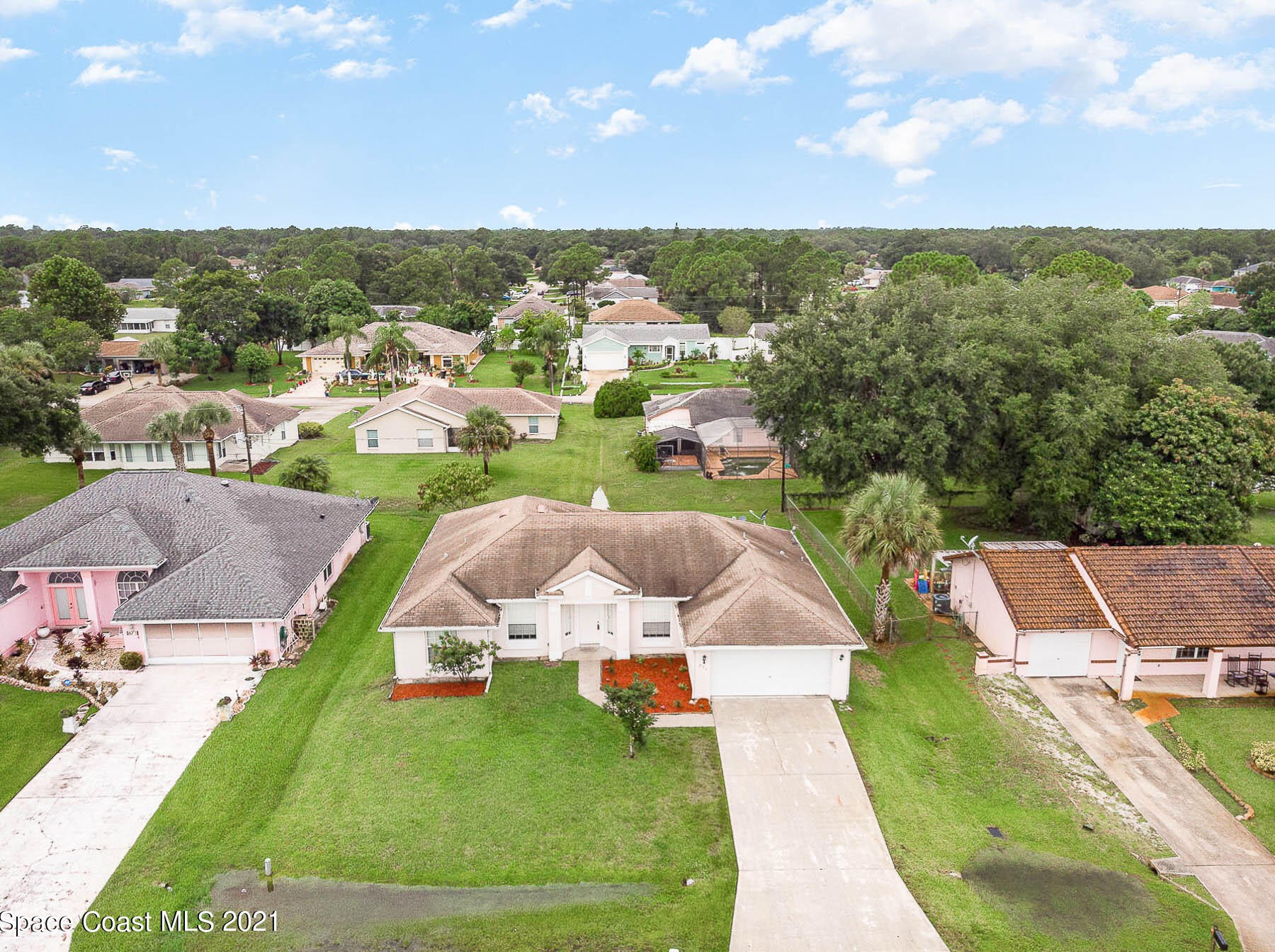 877 Seven Gables Cir, Melbourne, FL 32909-6510