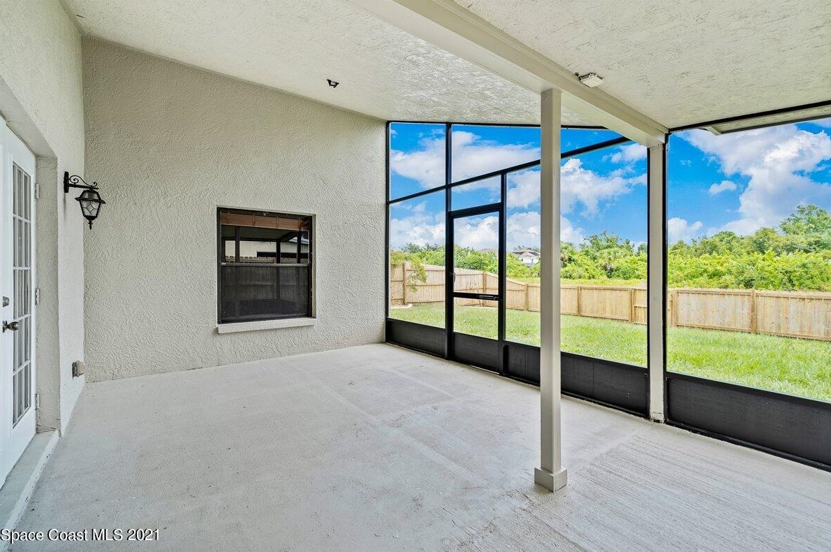 1772 Clover Cir, Melbourne FL  32935-5582 exterior