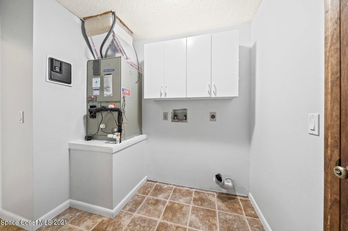 1772 Clover Cir, Melbourne FL  32935-5582 exterior