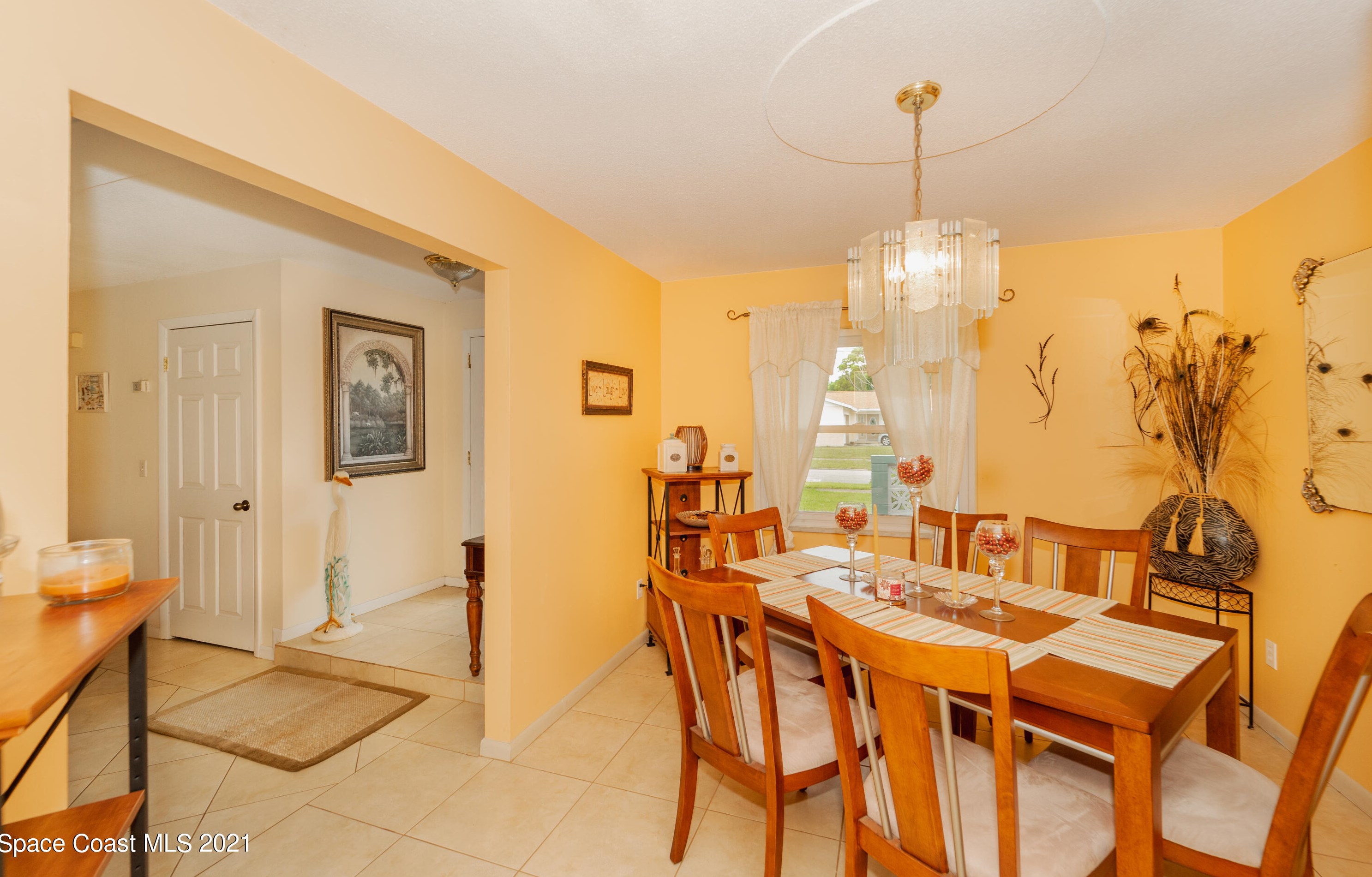 1415 Central Ave, Merritt Island FL 32952-5634 exterior